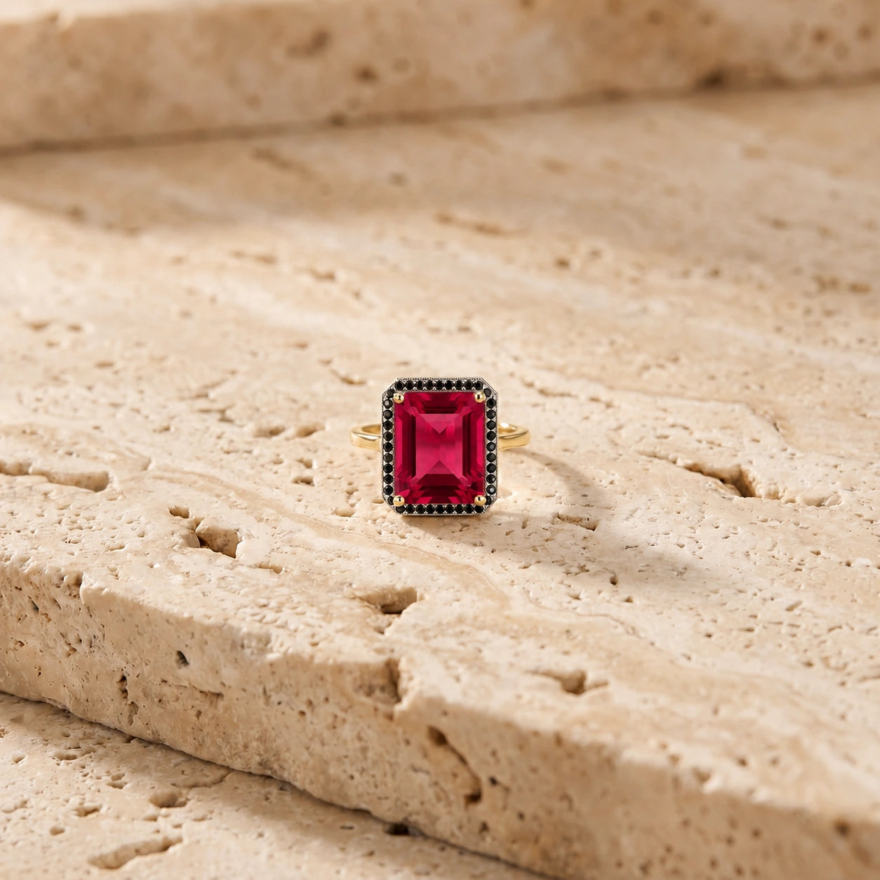 Yellow Gold Ring Ruby 10K — Nives