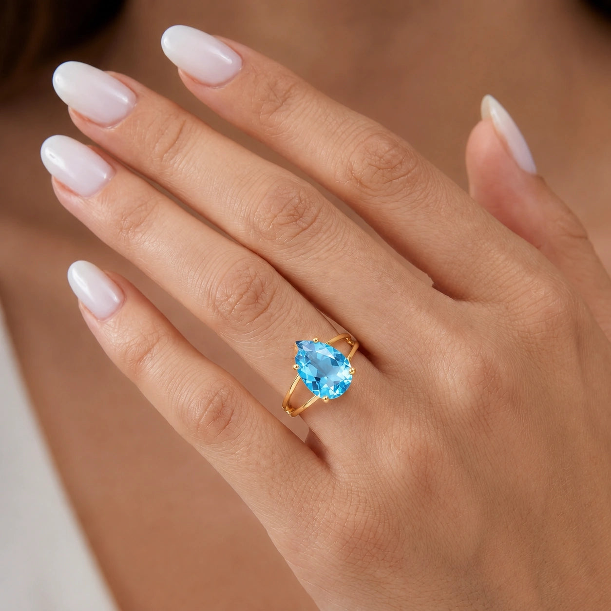 Yellow Gold Heirloom Ring Blue Topaz 10K — Aurora