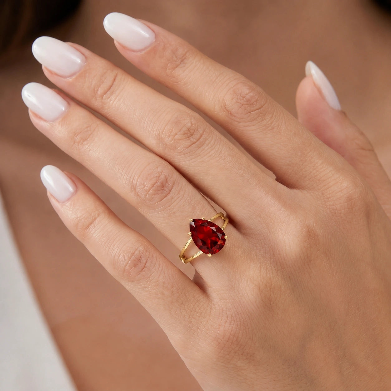 Yellow Gold Garnet — Claudia