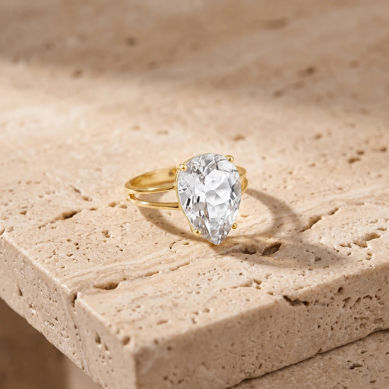 Yellow Gold White Topaz — Claudia