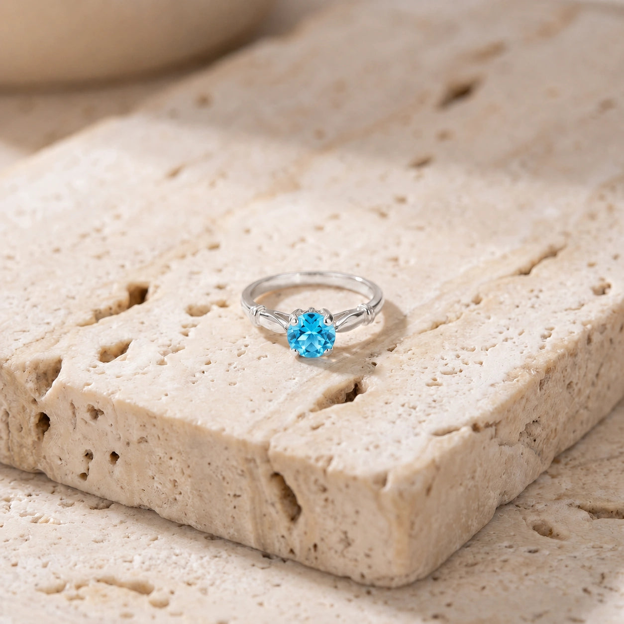 White Gold Blue Topaz — Ausilia
