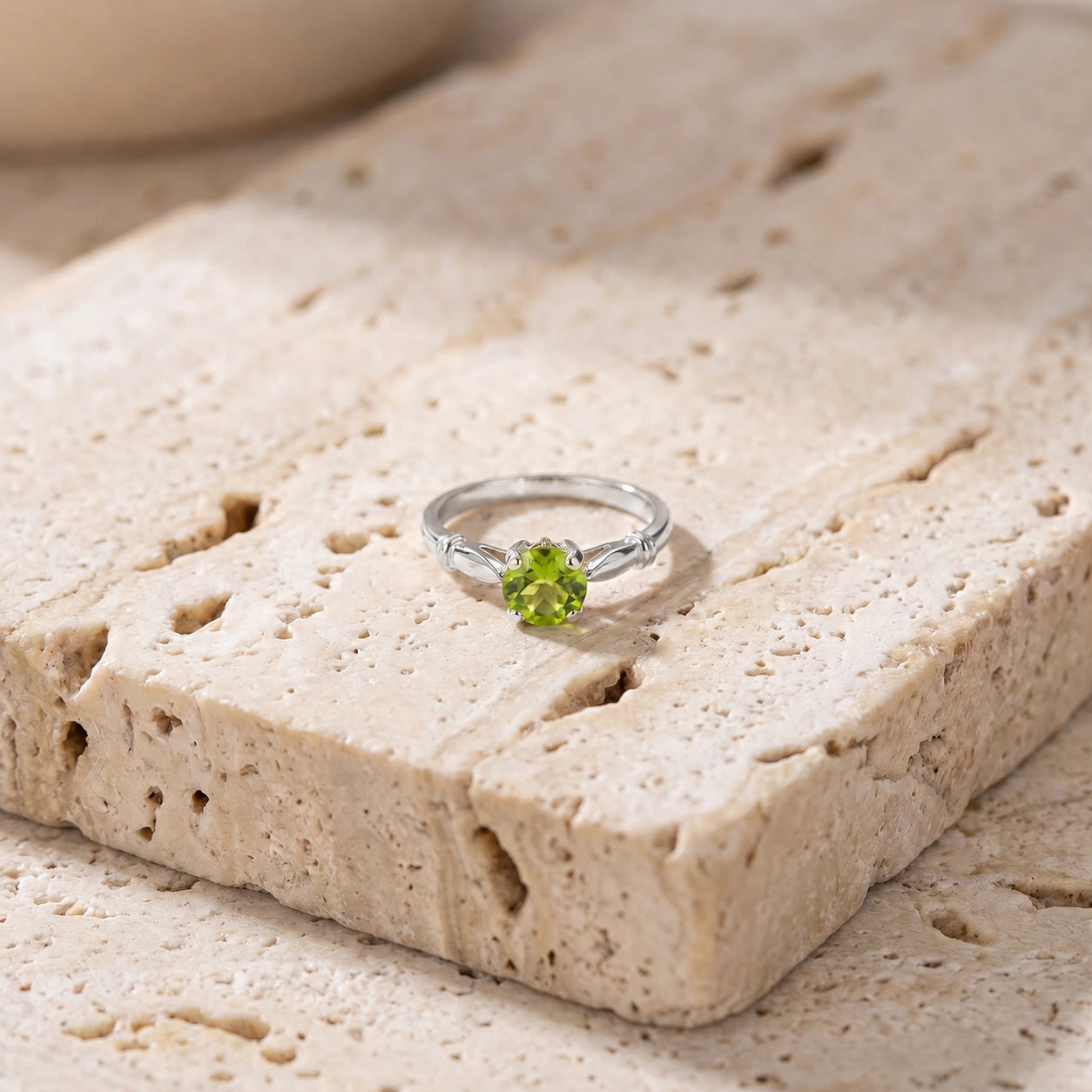 White Gold Peridot — Ausilia