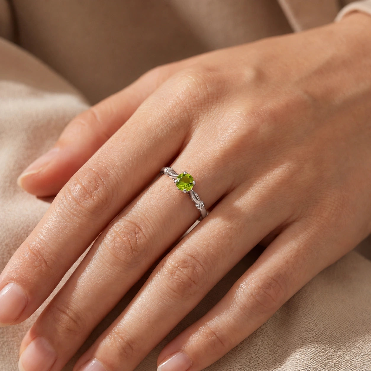 White Gold Peridot — Ausilia