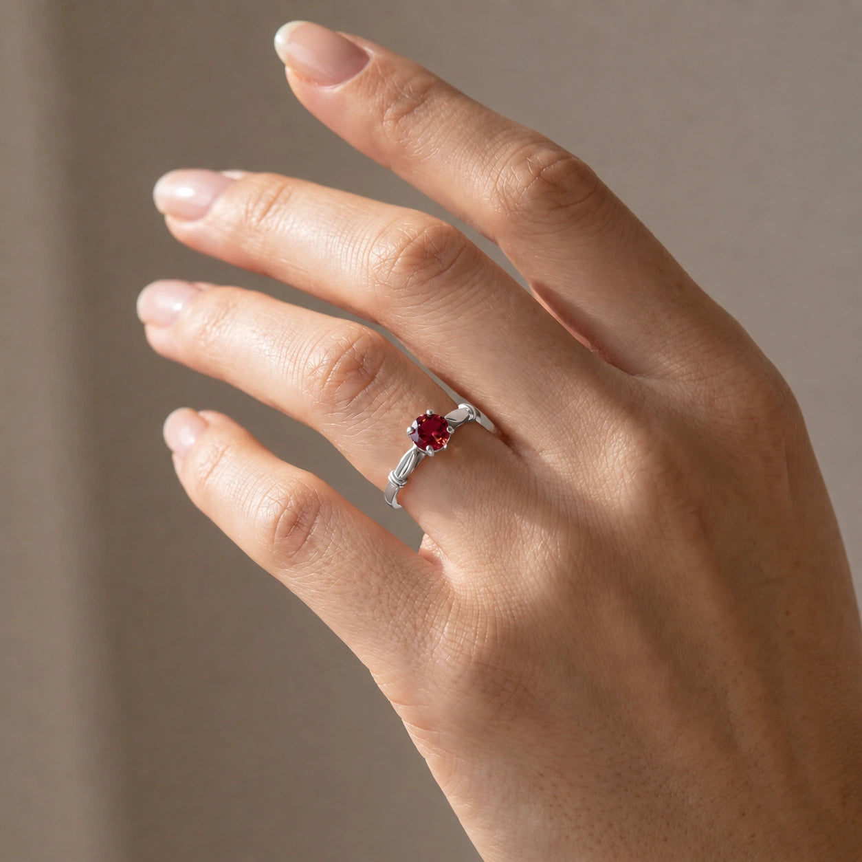 White Gold Ruby — Ausilia