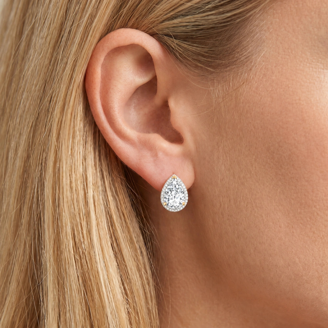 Yellow Gold Earrings White Topaz 10K — Bettina