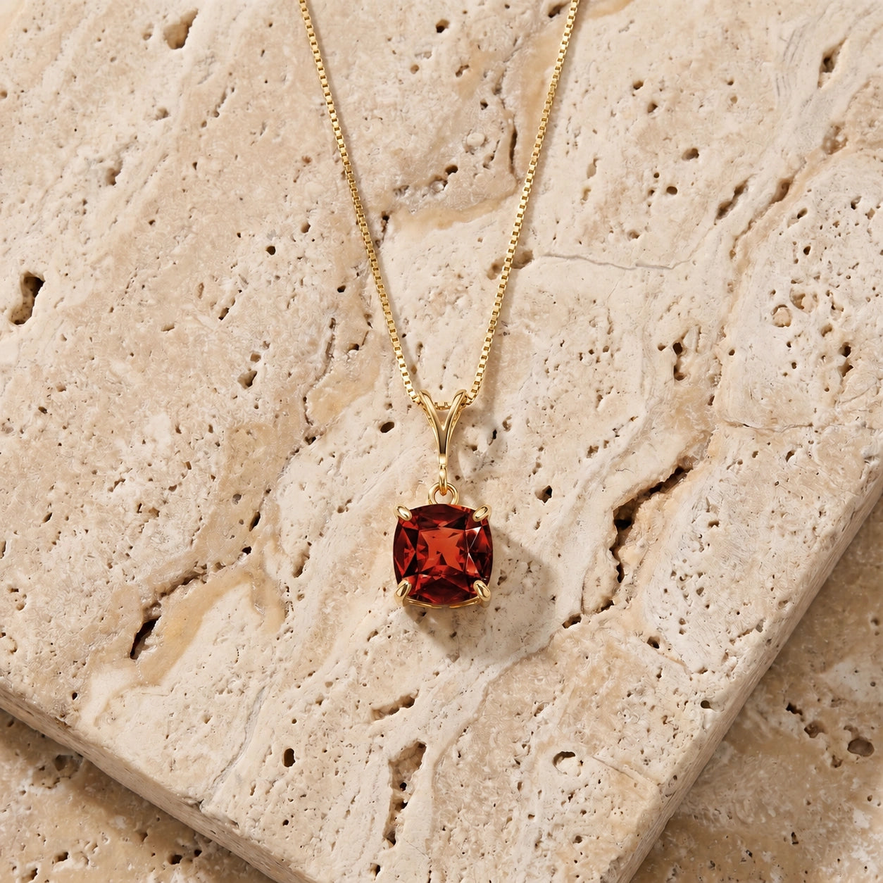 Yellow Gold Garnet — Calida