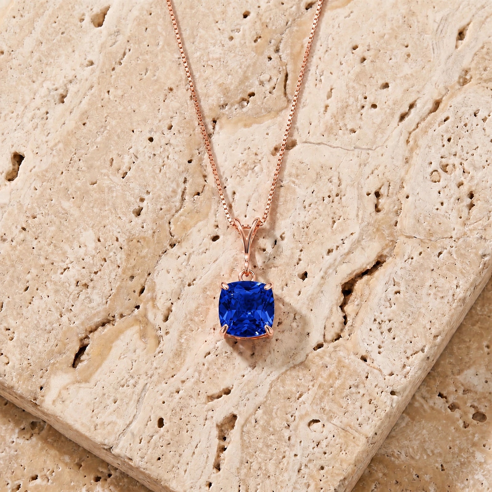 Rose Gold Sapphire — Calida