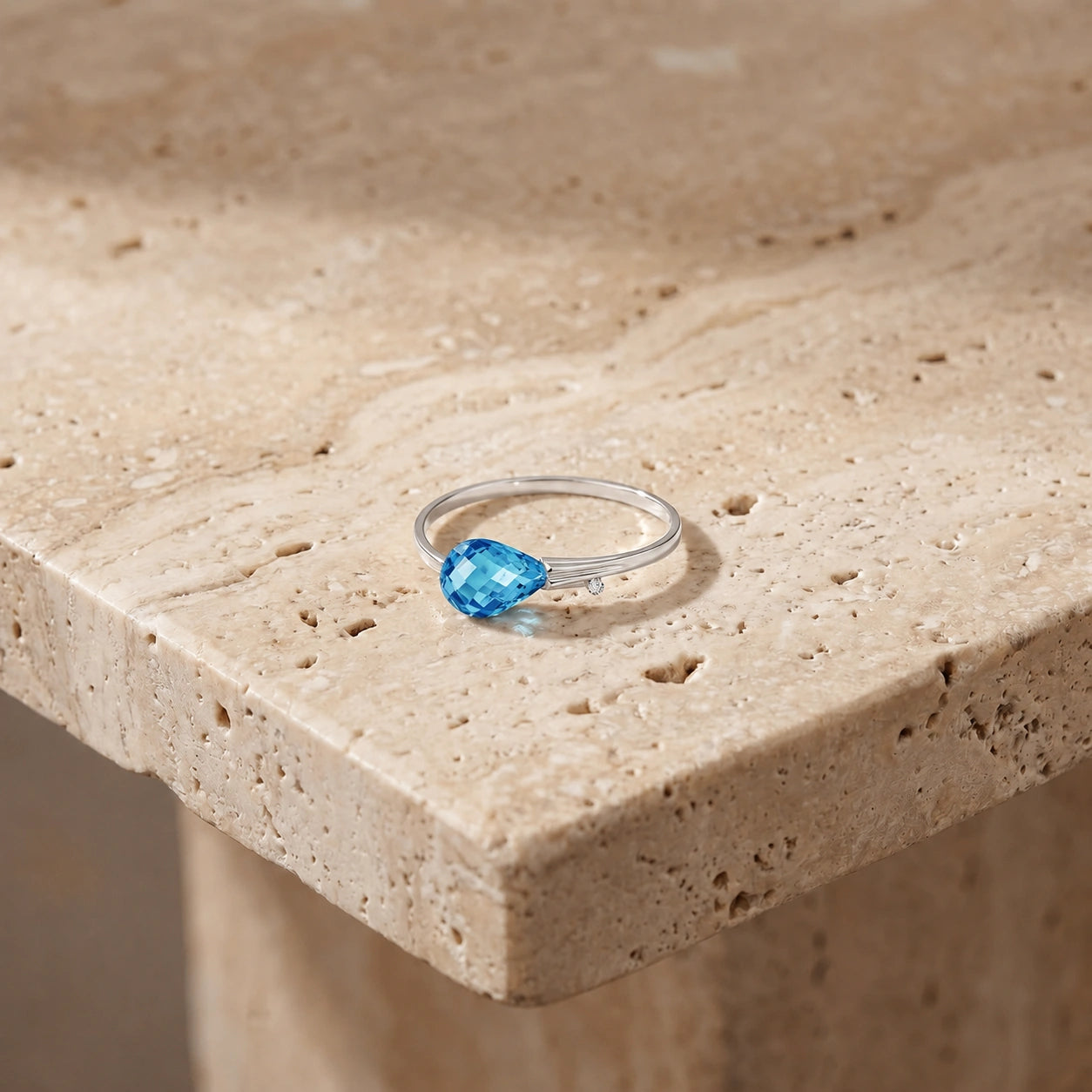 White Gold Blue Topaz & Diamond — Editta