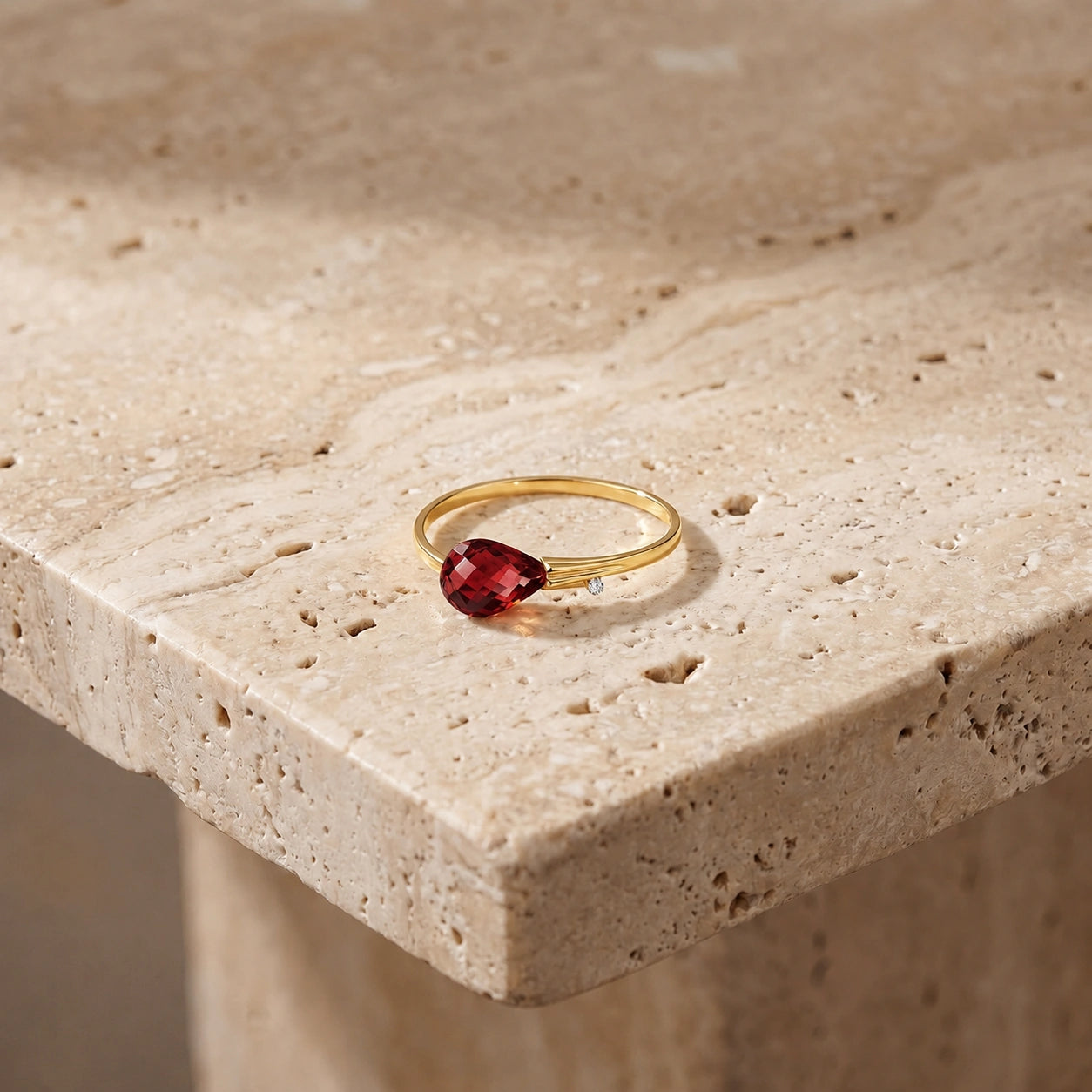 Yellow Gold Garnet & Diamond — Editta