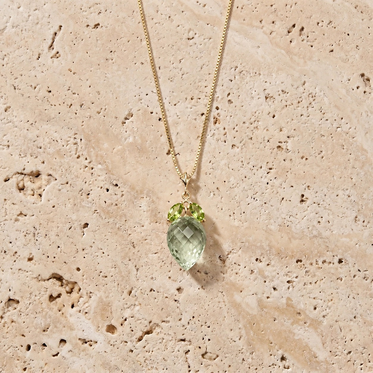 Yellow Gold Pendant Necklace Blue Topaz 10K — Graziella