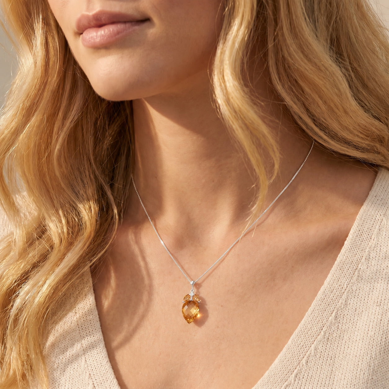 White Gold Pendant Necklace Citrine 10K — Graziella