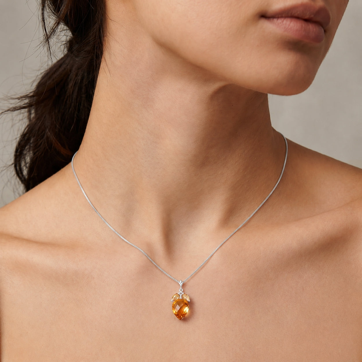 White Gold Pendant Necklace Citrine 10K — Graziella