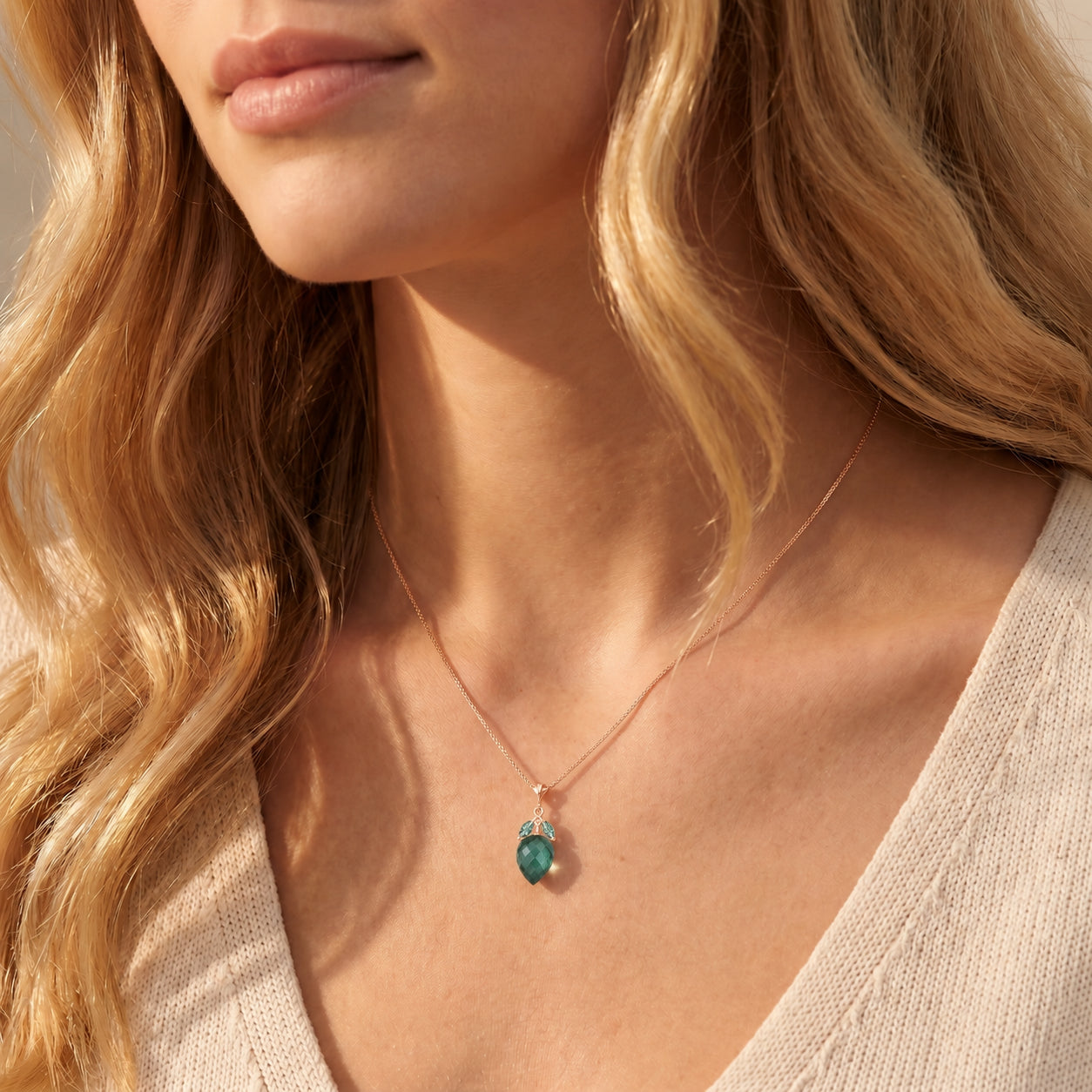 Rose Gold Pendant Necklace Emerald 10K — Graziella