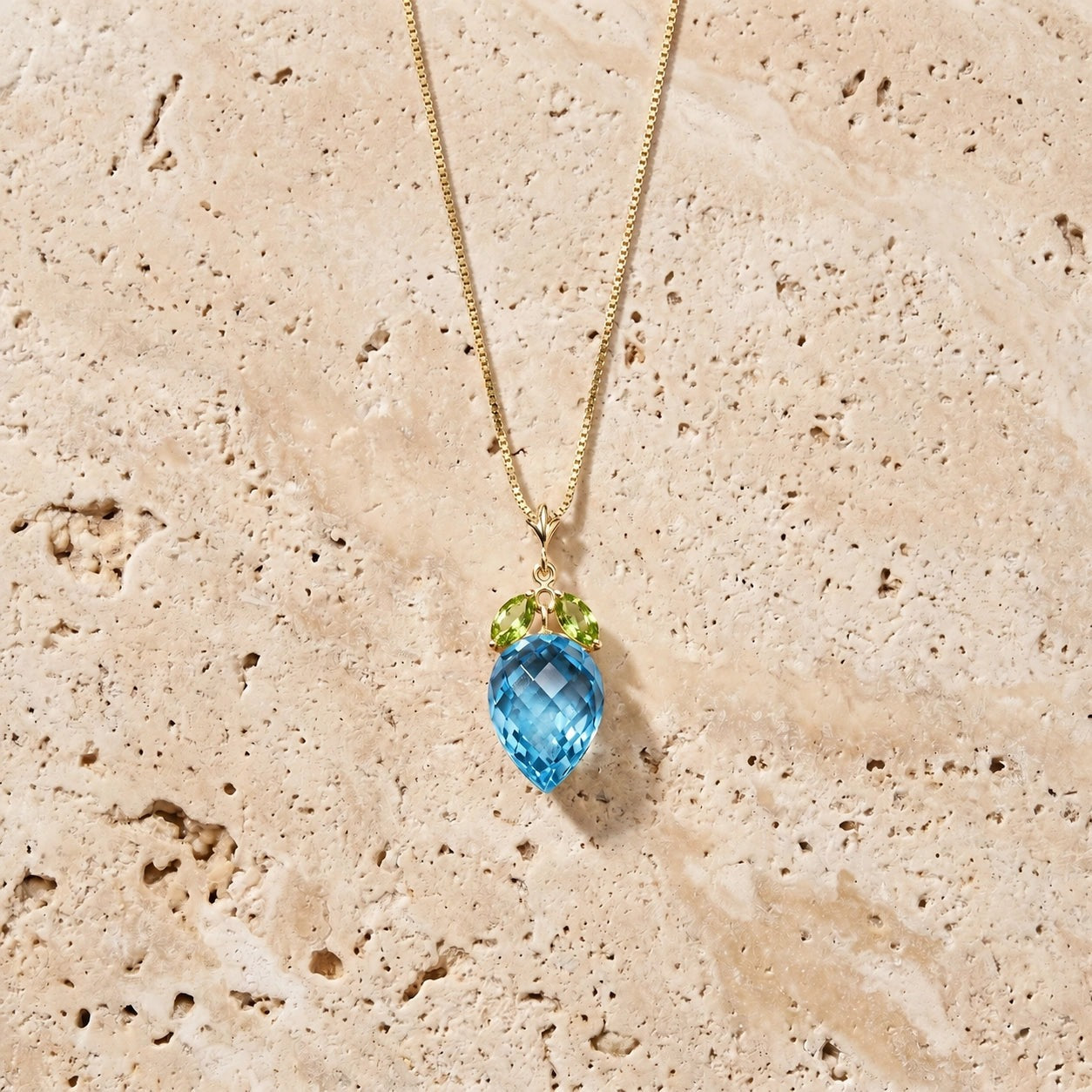 Yellow Gold Pendant Necklace Emerald 10K — Graziella