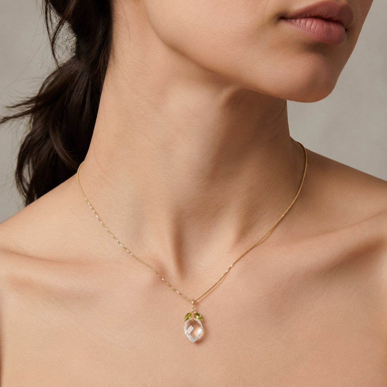 Yellow Gold Pendant Necklace White Topaz 10K — Graziella