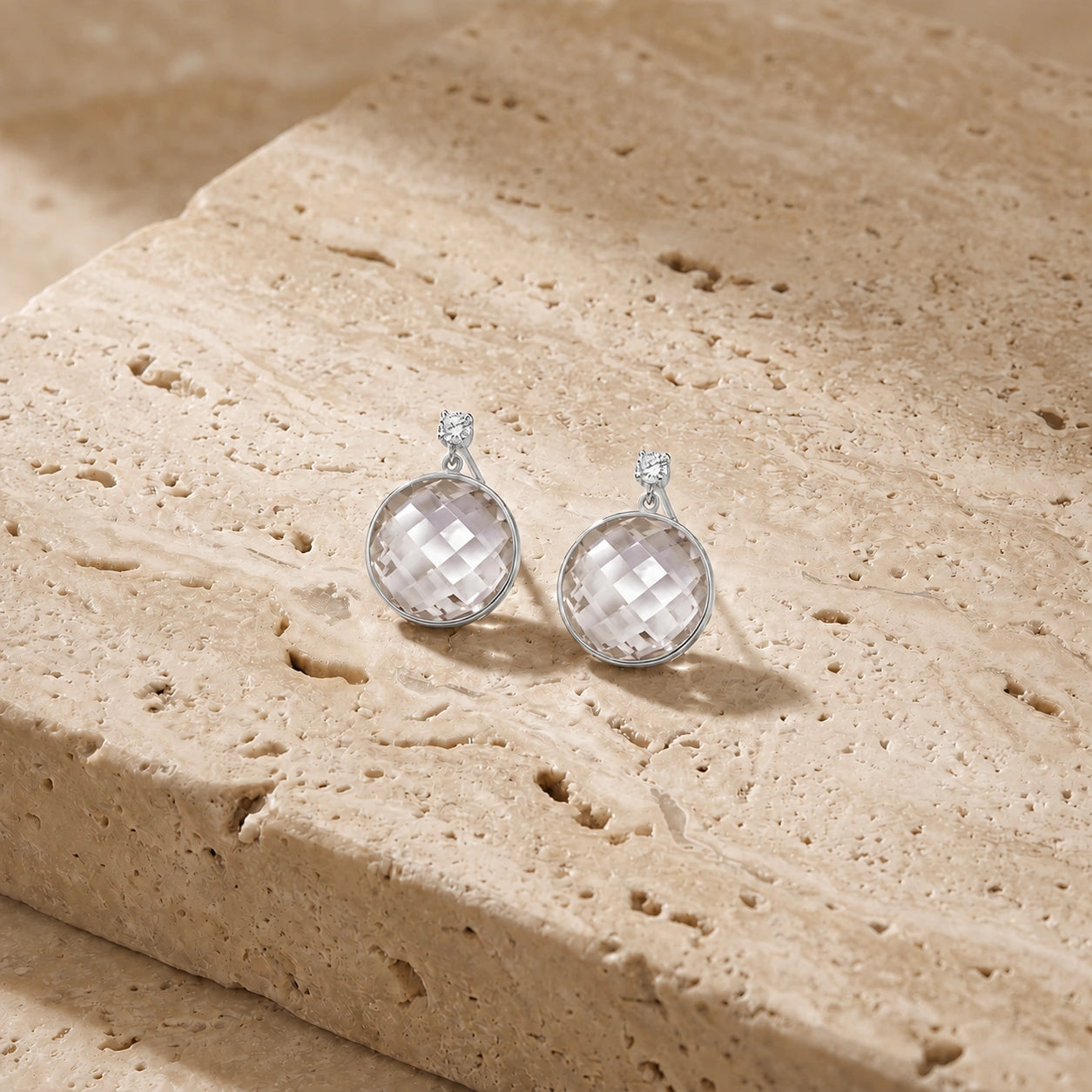 White Gold Amethyst & Diamond — Mariaalbertina