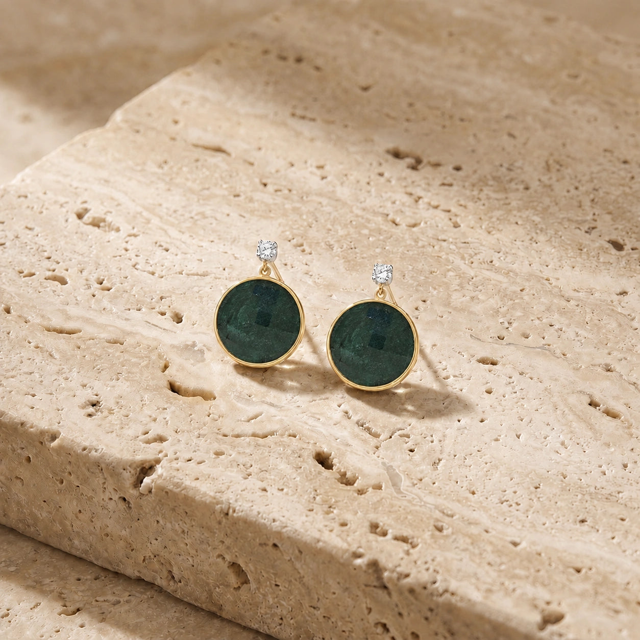 Yellow Gold Green Corundum & Diamond — Mariaalbertina