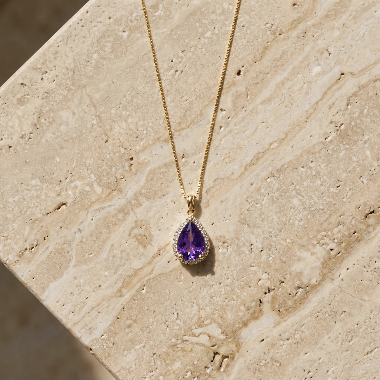 Yellow Gold Pendant Necklace Amethyst 10K — Carmen
