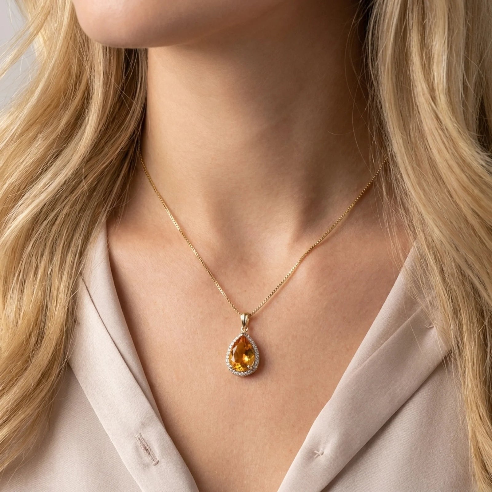 Yellow Gold Pendant Necklace Citrine 10K — Carmen