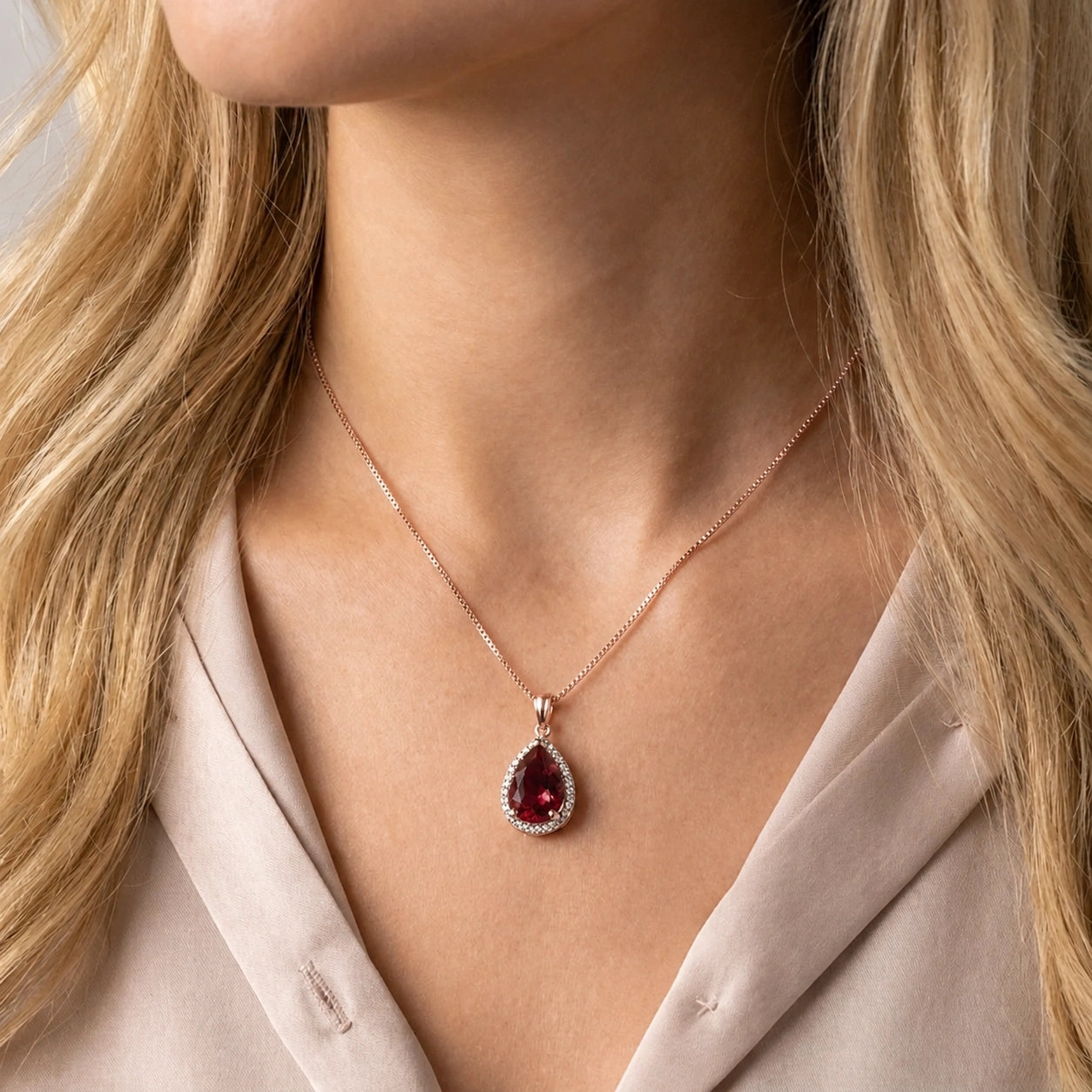 Rose Gold Pendant Necklace Garnet 10K — Carmen