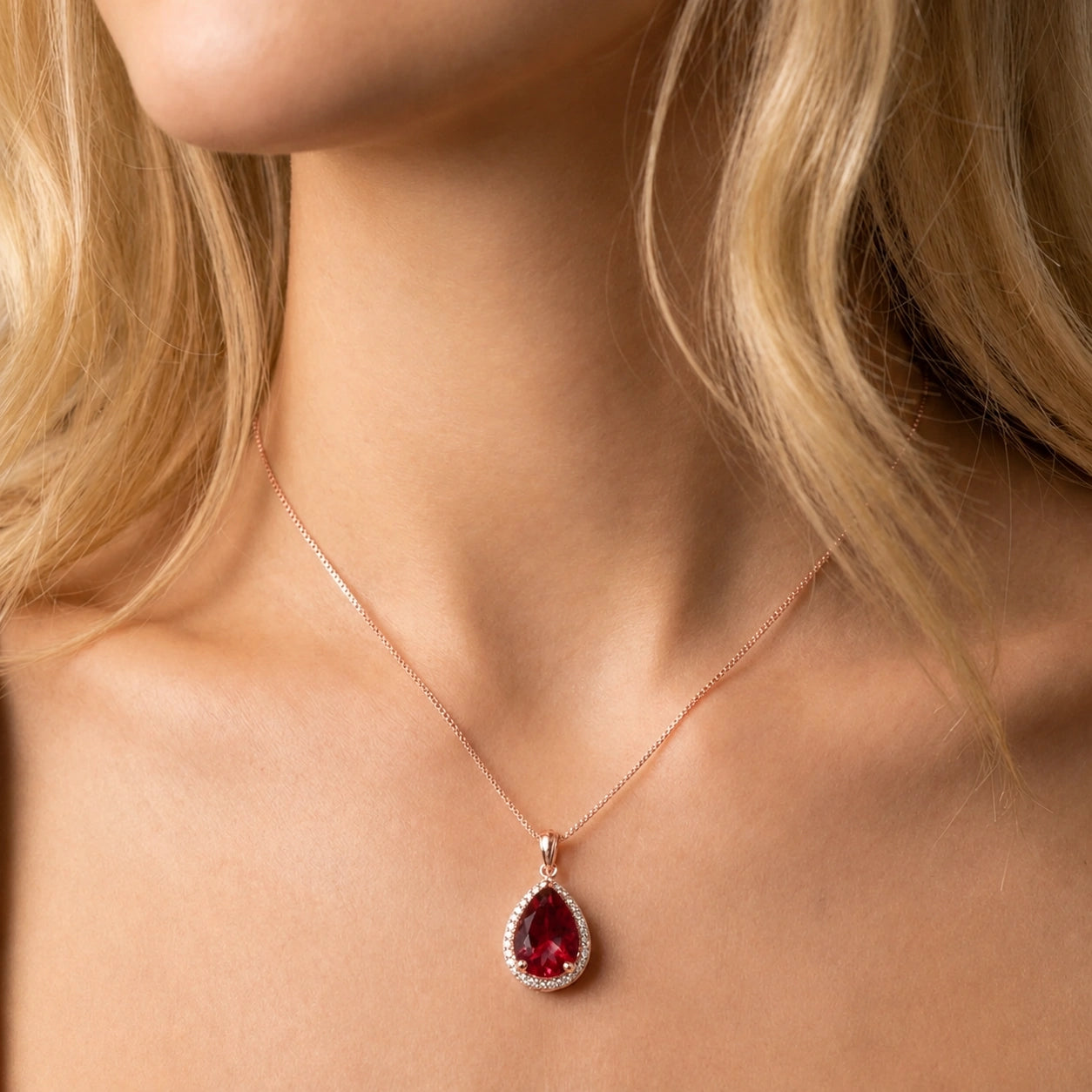 Rose Gold Pendant Necklace Garnet 10K — Carmen