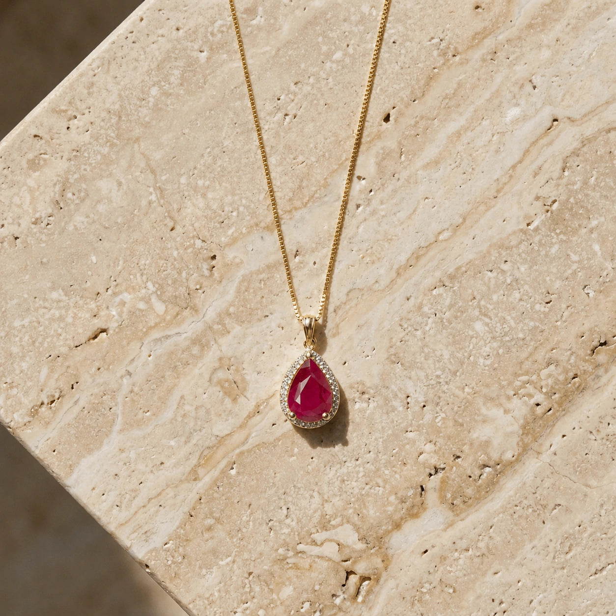 Yellow Gold Pendant Necklace Ruby 10K — Carmen