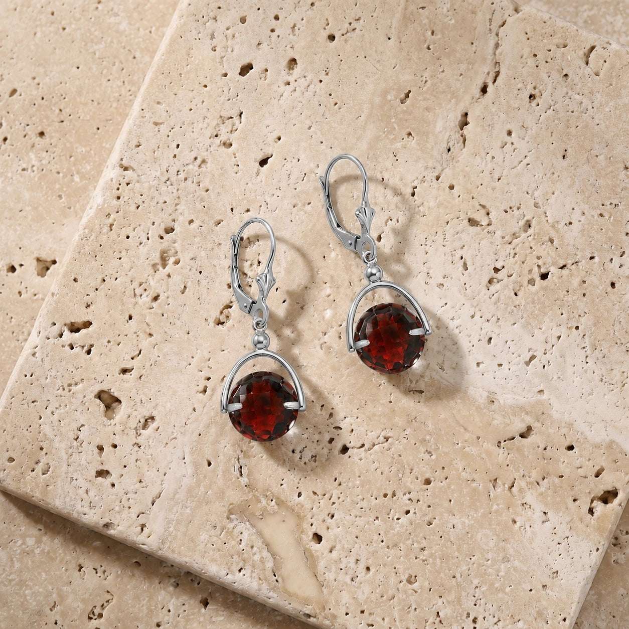 White Gold Garnet — Diomira