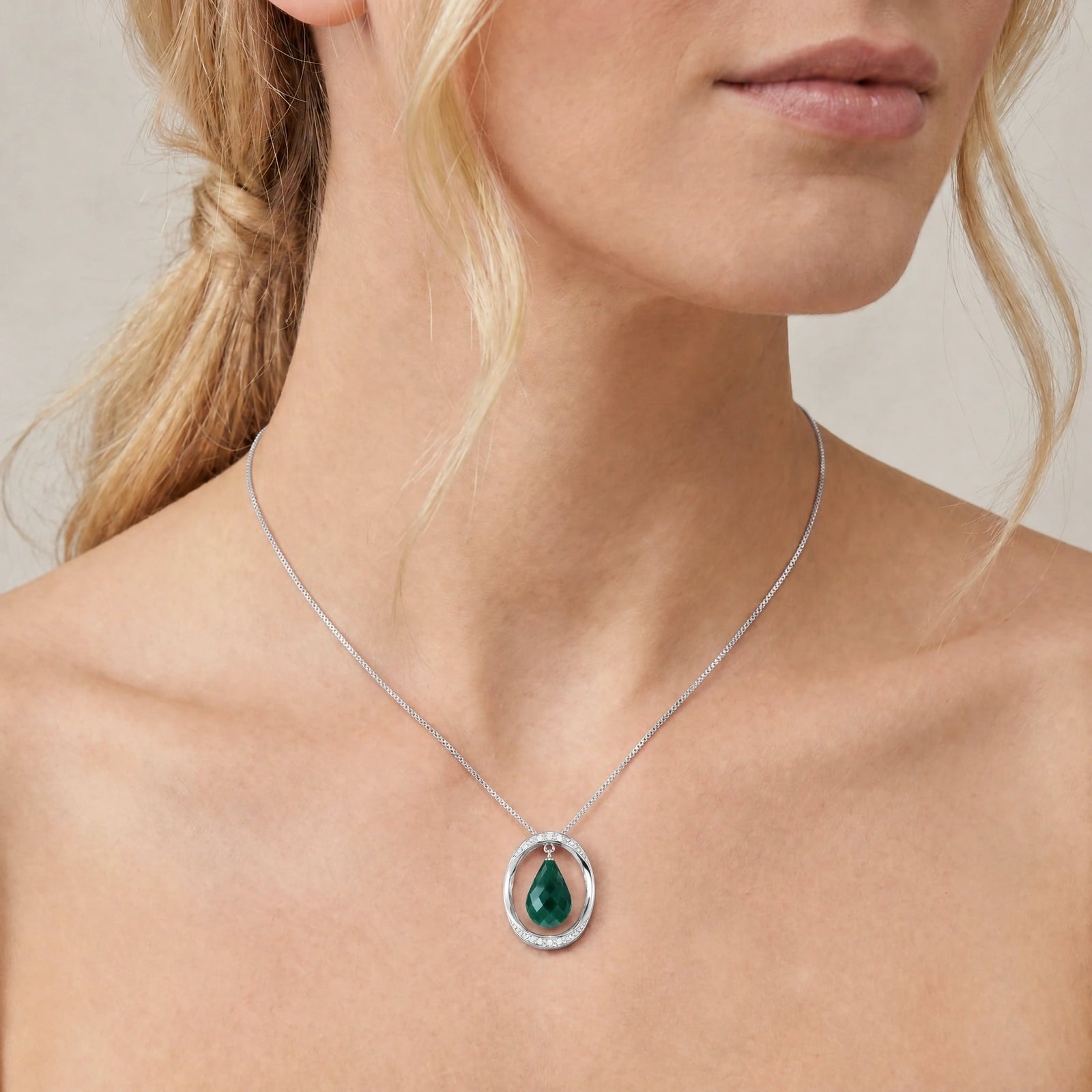 White Gold Pendant Necklace Green Sapphire 10K — Donata