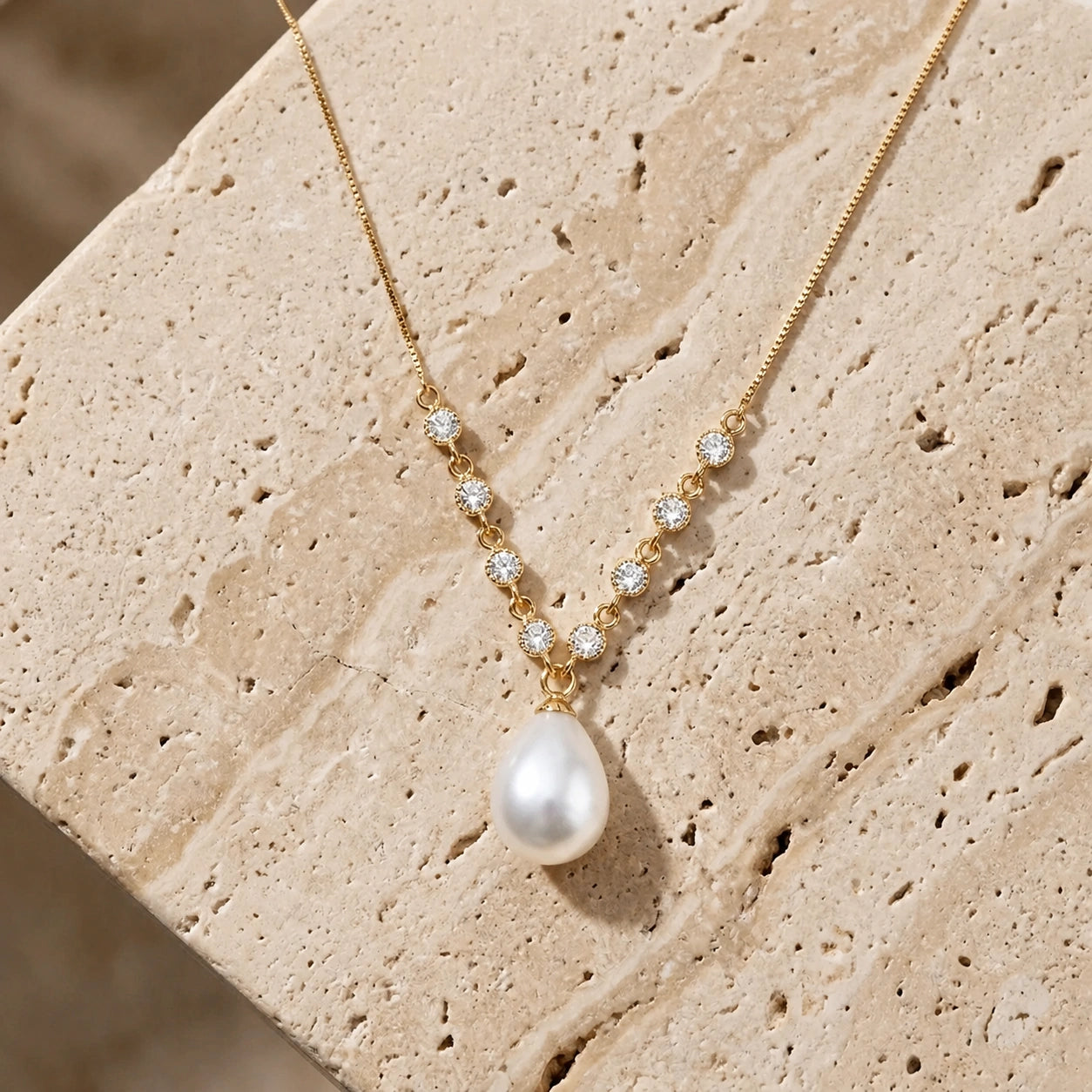 Yellow Gold Diamond & Pearl — Clarice