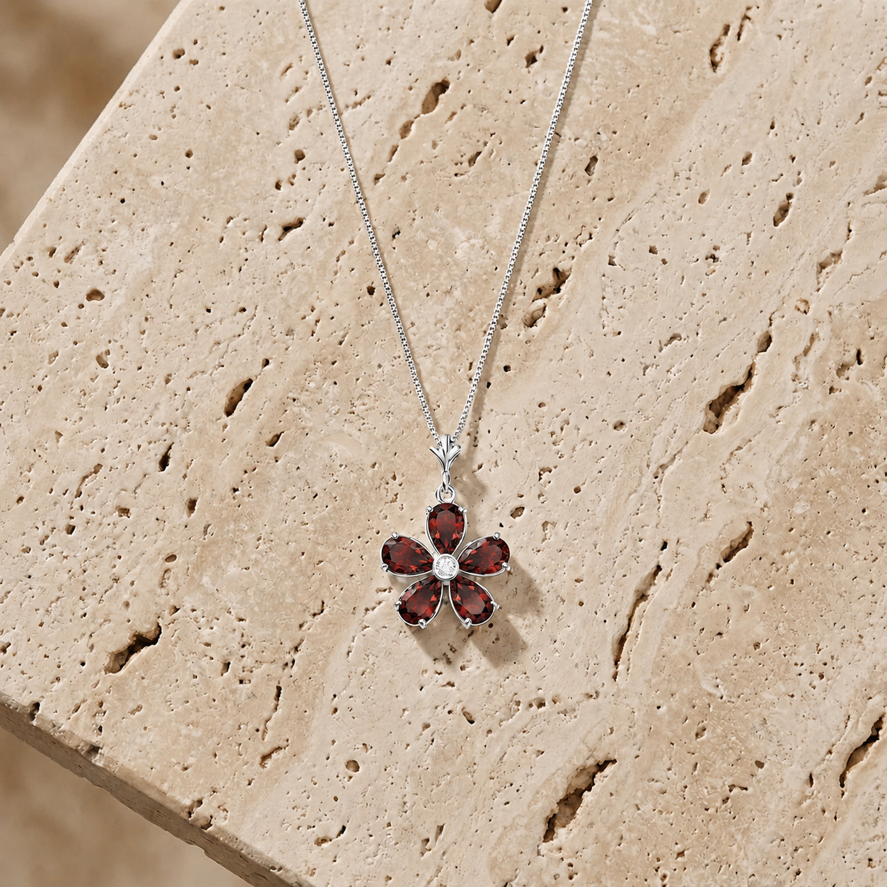 White Gold Radiance Necklace Emerald 10K — Felicita
