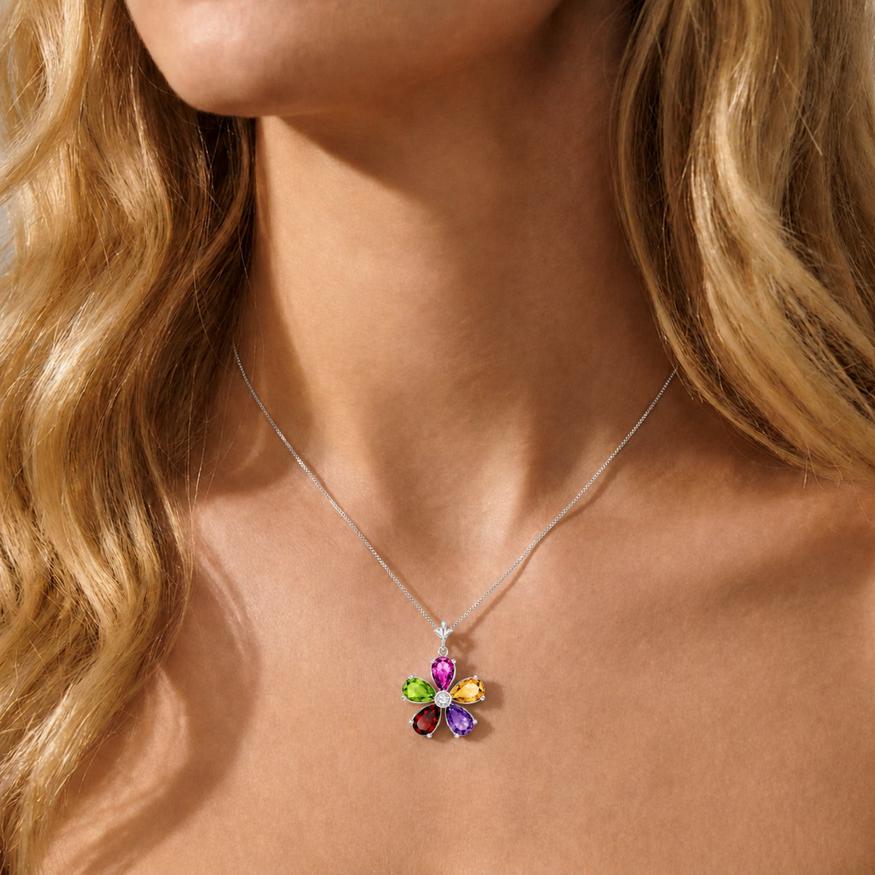 White Gold Radiance Necklace Tanzanite 10K — Felicita