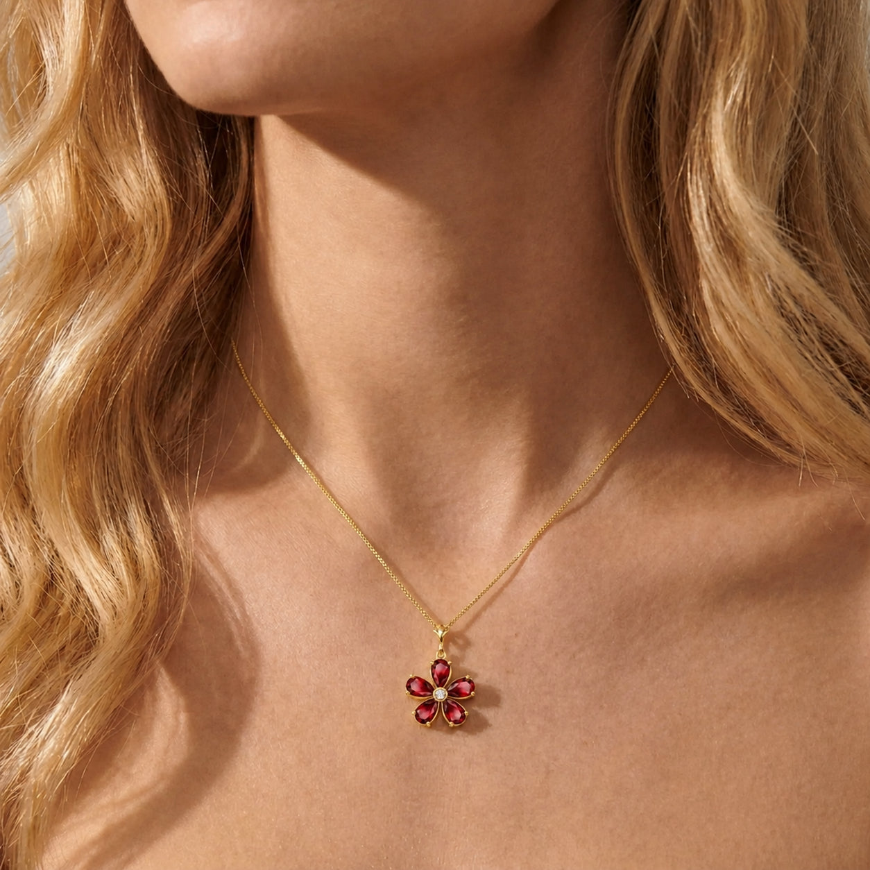 Yellow Gold Radiance Necklace Blue Topaz 10K — Felicita