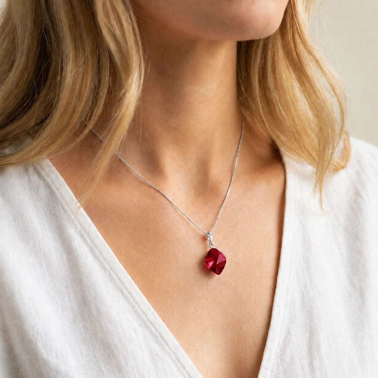 White Gold Ruby — Dionisia