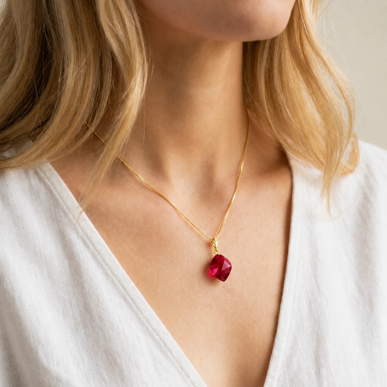 Yellow Gold Ruby — Dionisia