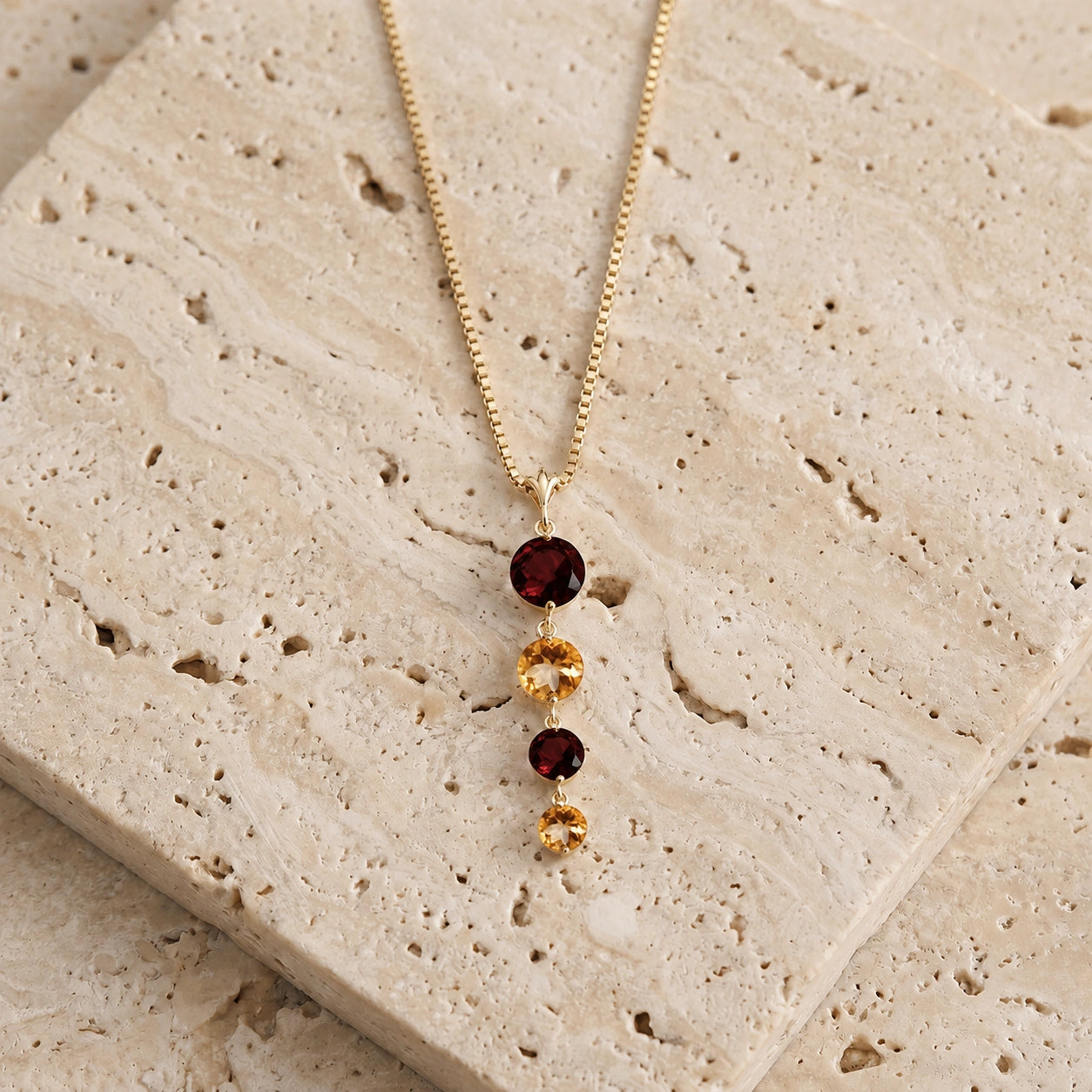 Yellow Gold Classic Necklace Blue Topaz 10K — Clementina