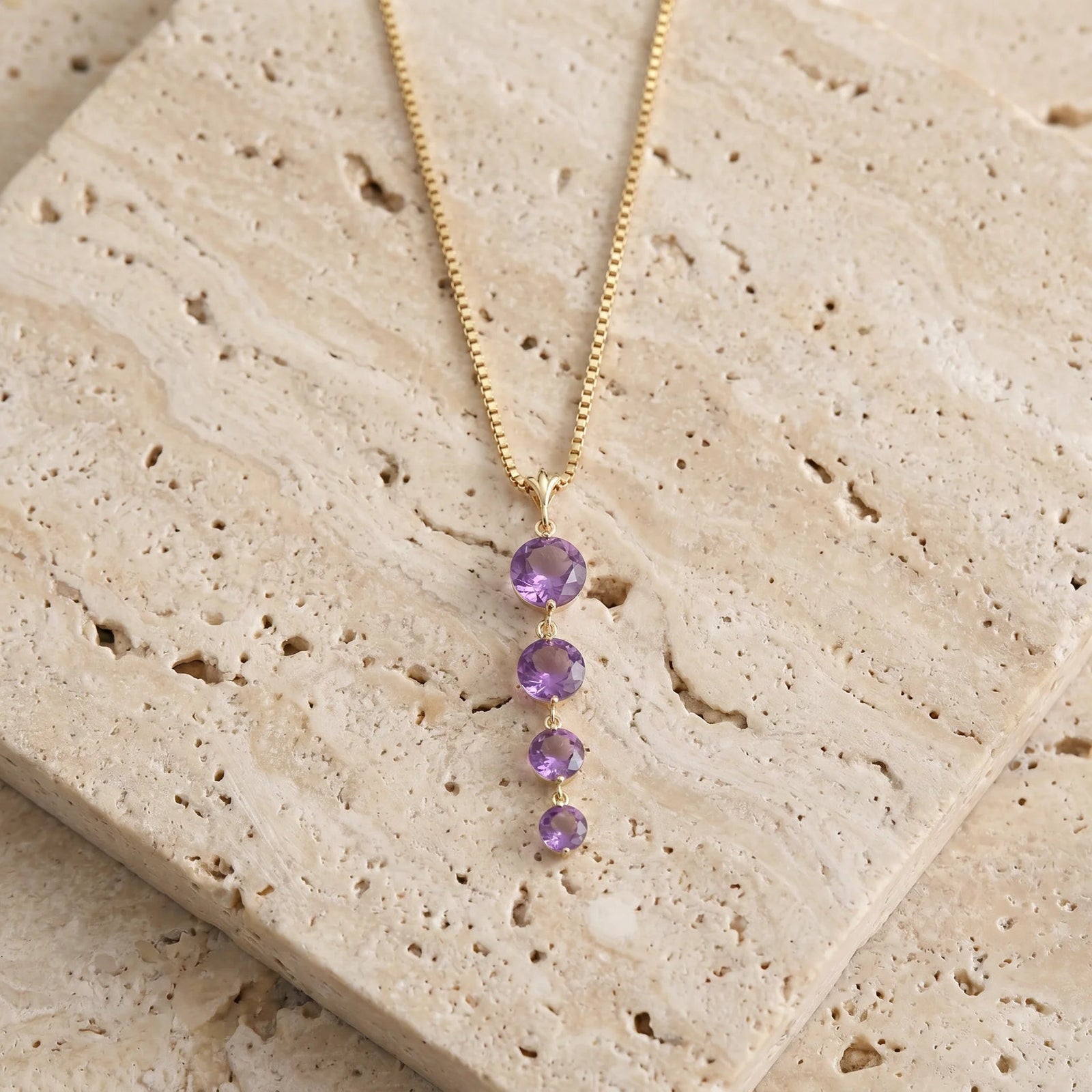 Yellow Gold Classic Necklace Garnet 10K — Clementina