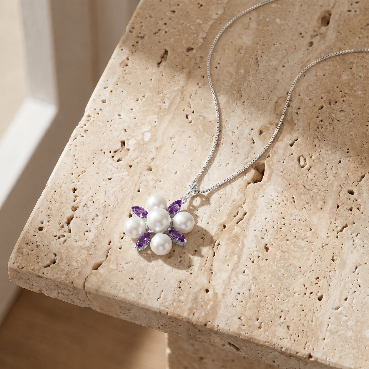 White Gold Belle Necklace Pearl 10K — Aurelia