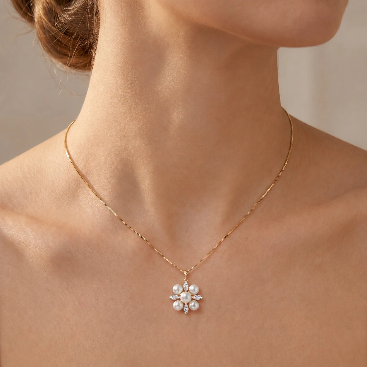 Yellow Gold Belle Necklace White Topaz 10K — Aurelia