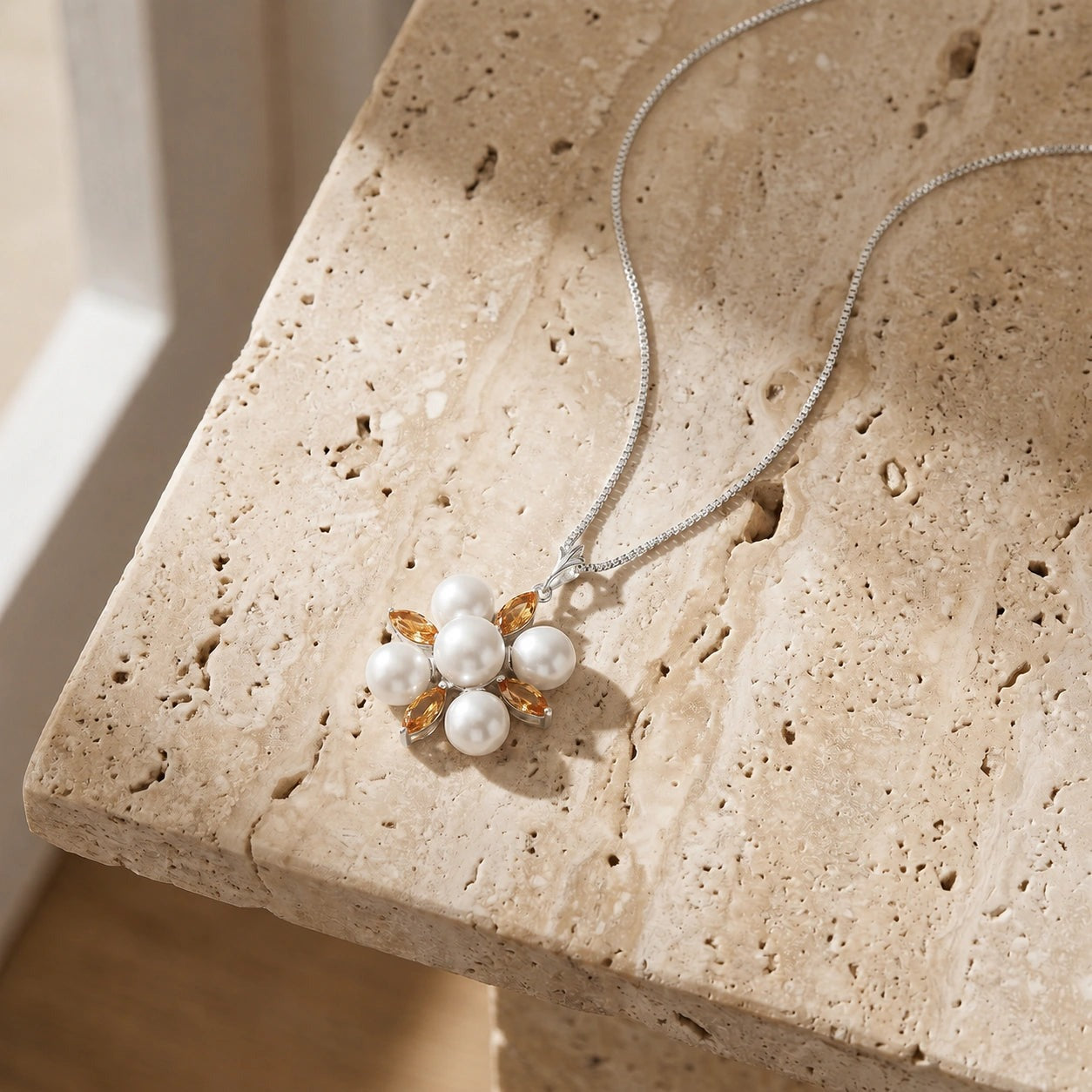 White Gold Belle Necklace Citrine 10K — Aurelia