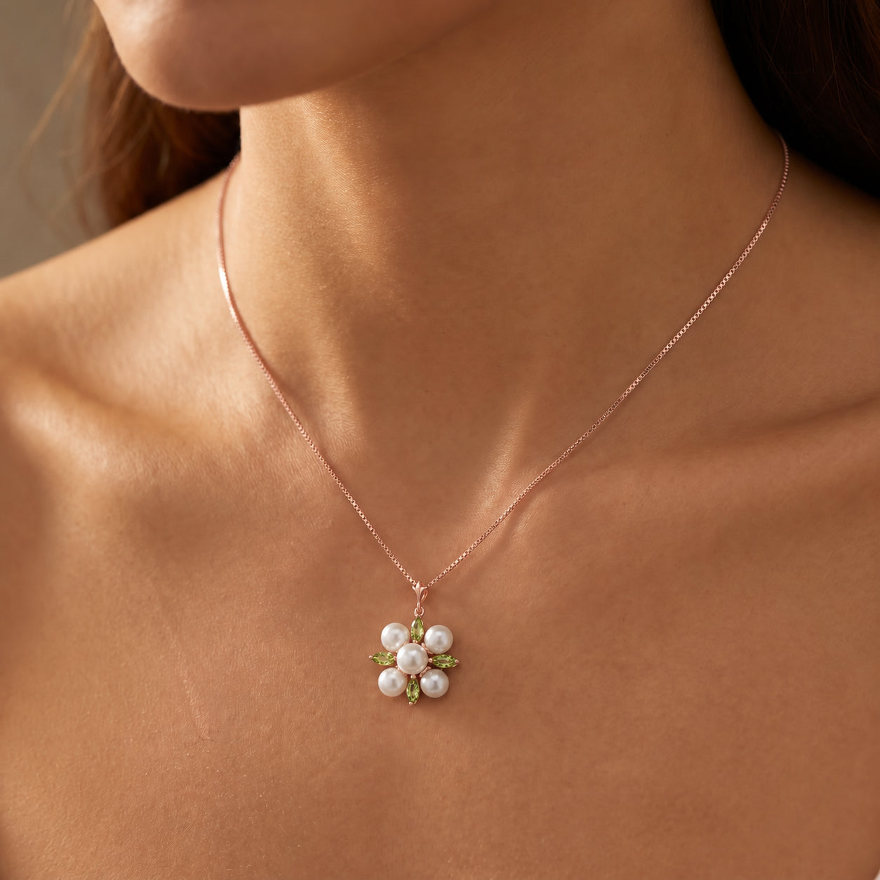 Rose Gold Belle Necklace Emerald 10K — Aurelia