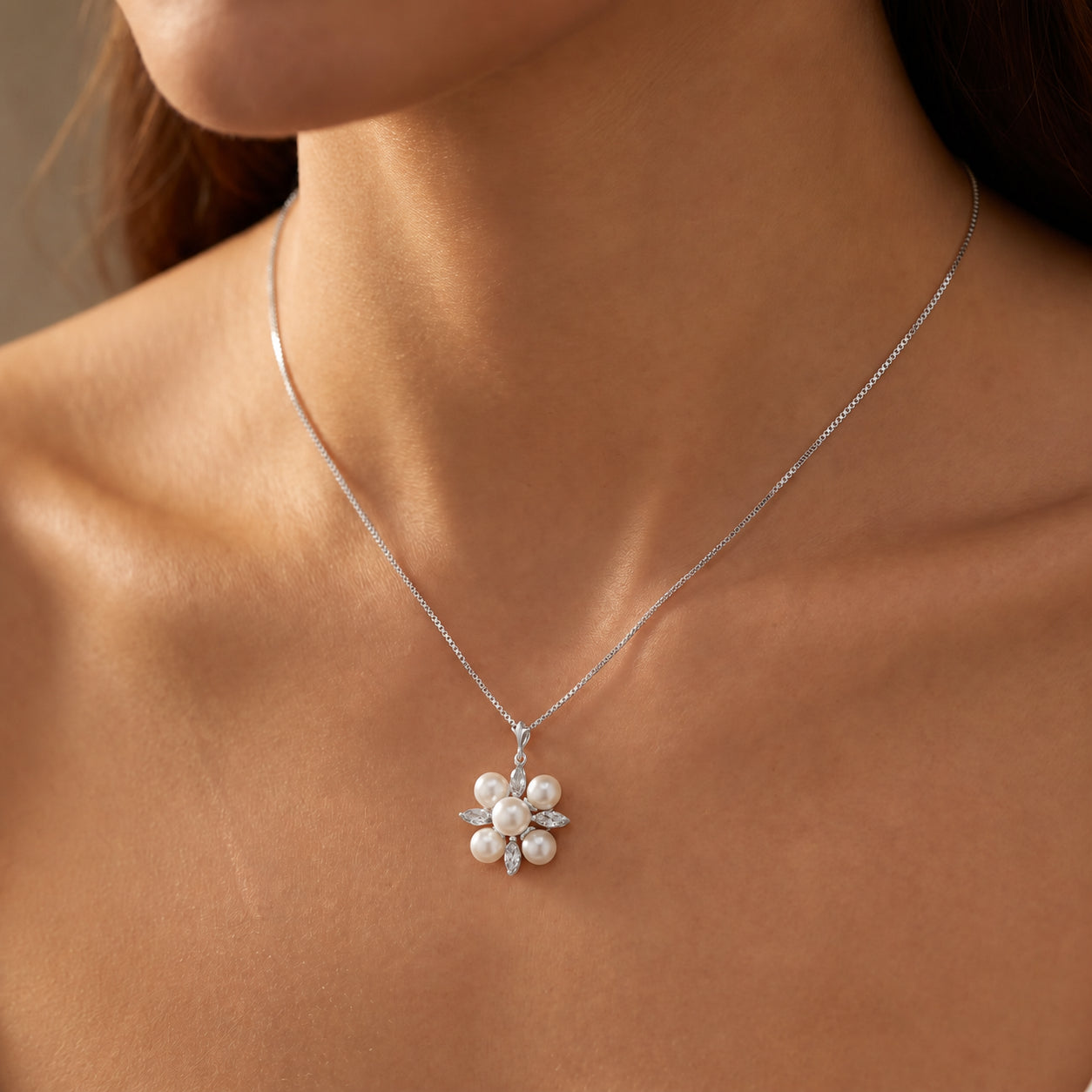 White Gold Belle Necklace Sapphire 10K — Aurelia