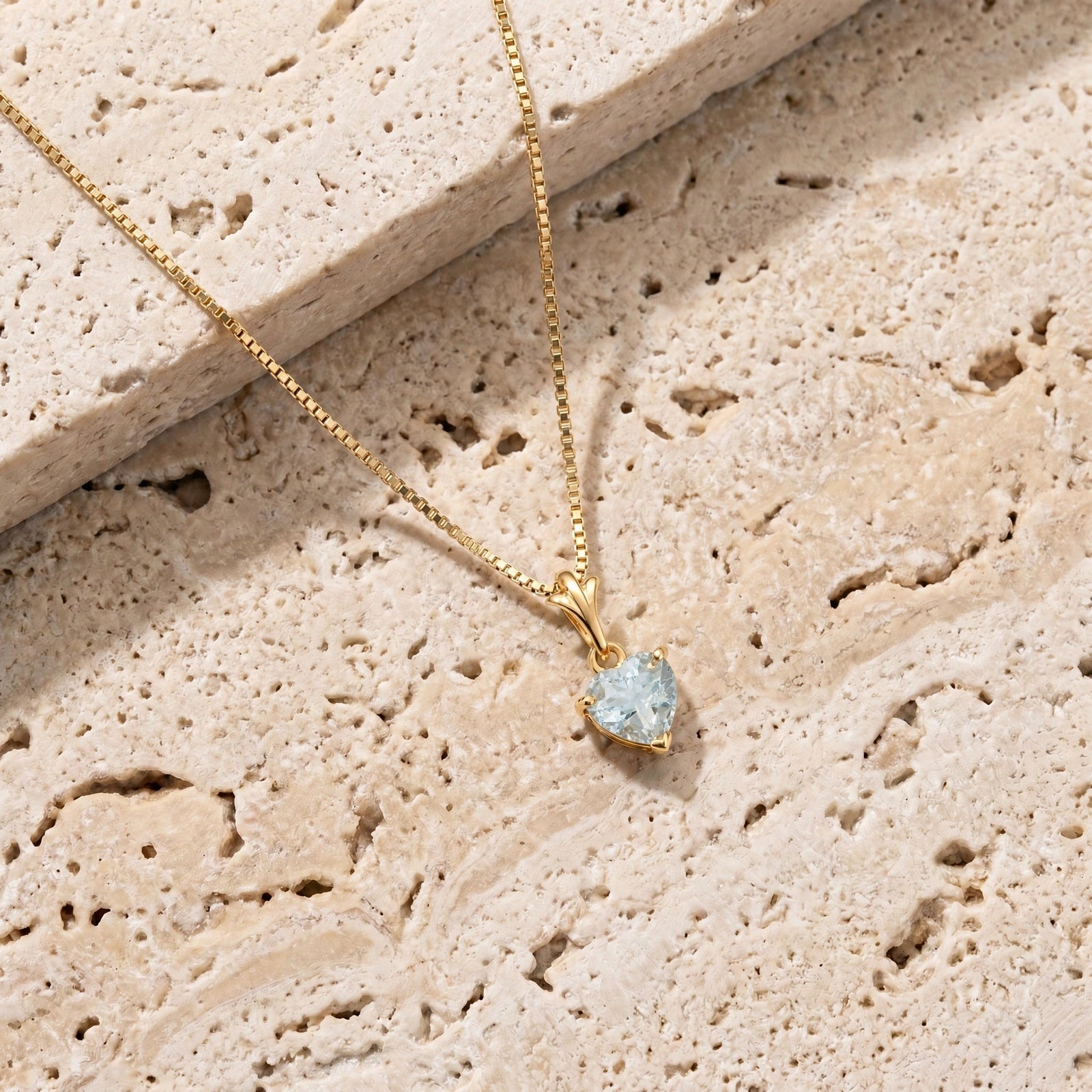 Yellow Gold Classic Necklace Aquamarine 10K — Alida
