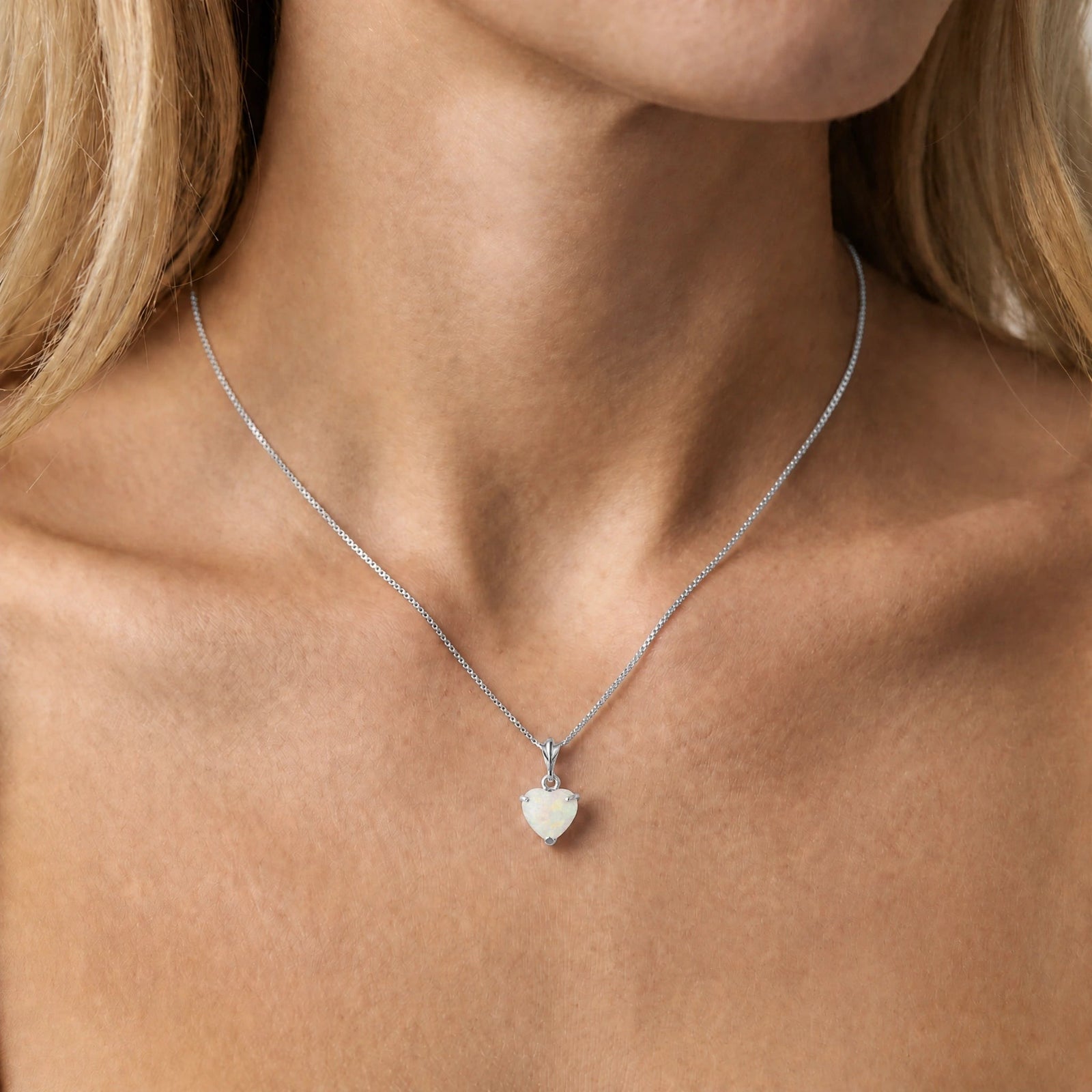 White Gold Classic Necklace Opal 10K — Alida
