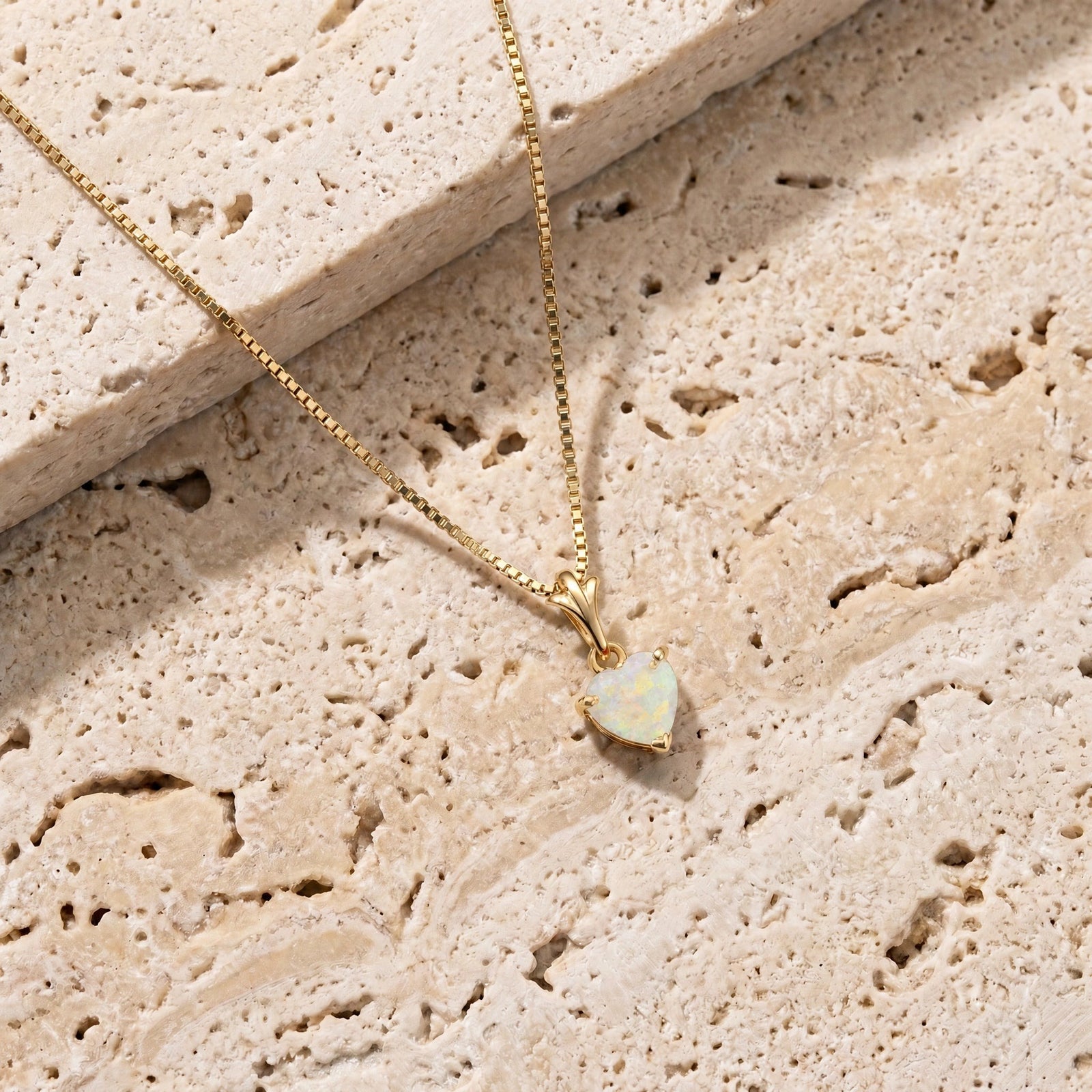 Yellow Gold Classic Necklace Opal 10K — Alida