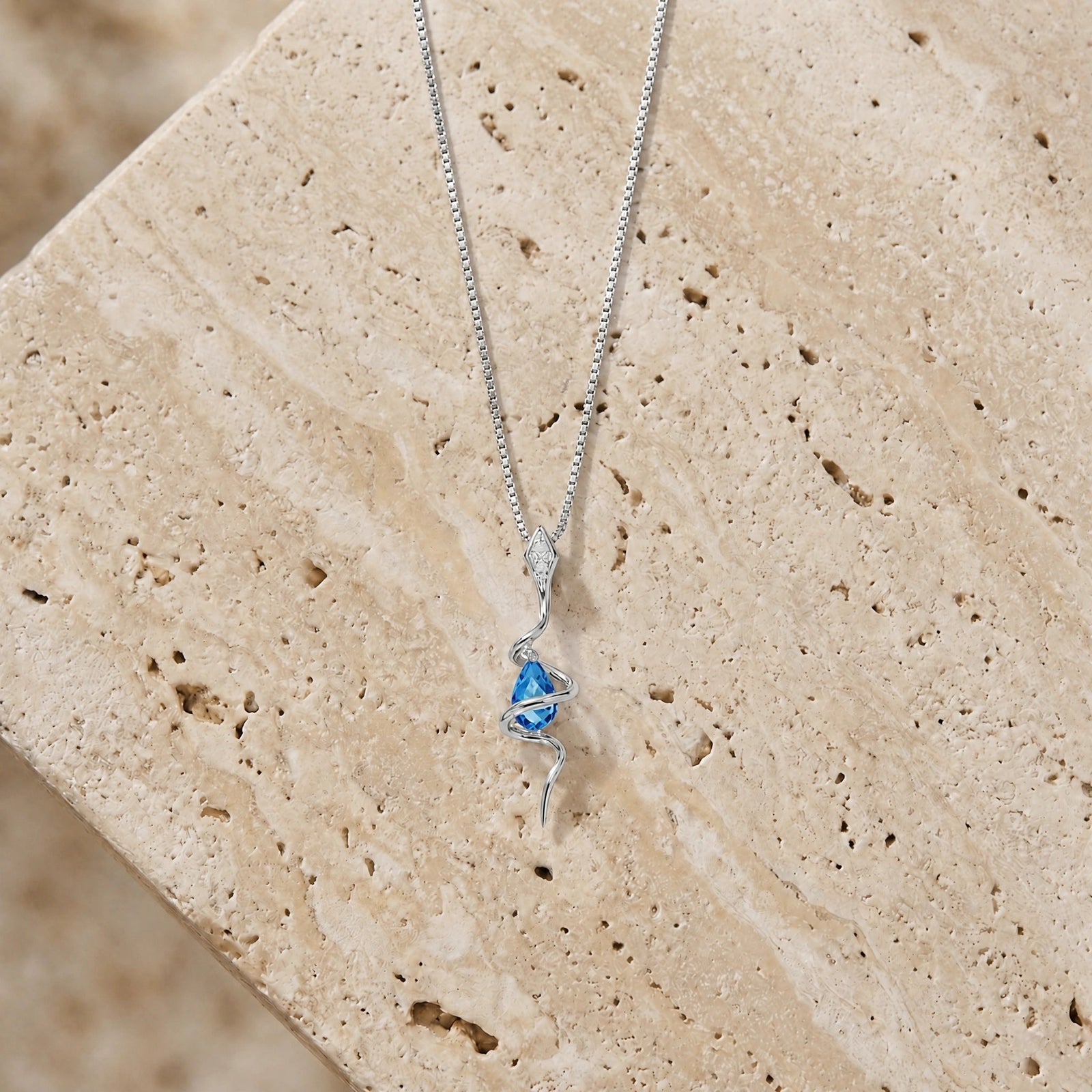 White Gold Pendant Necklace Blue Topaz 10K — Argentina