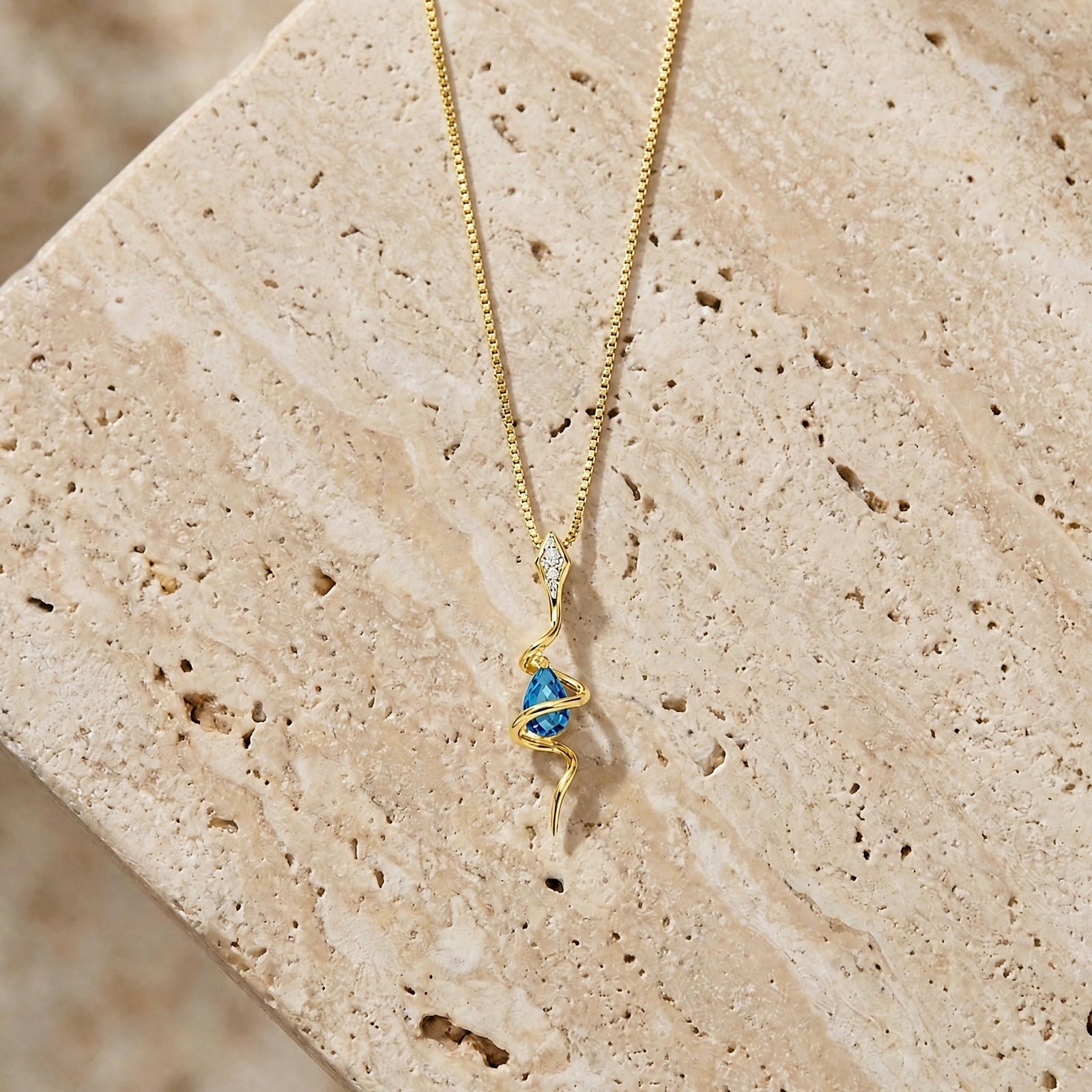 Yellow Gold Pendant Necklace Blue Topaz 10K — Argentina