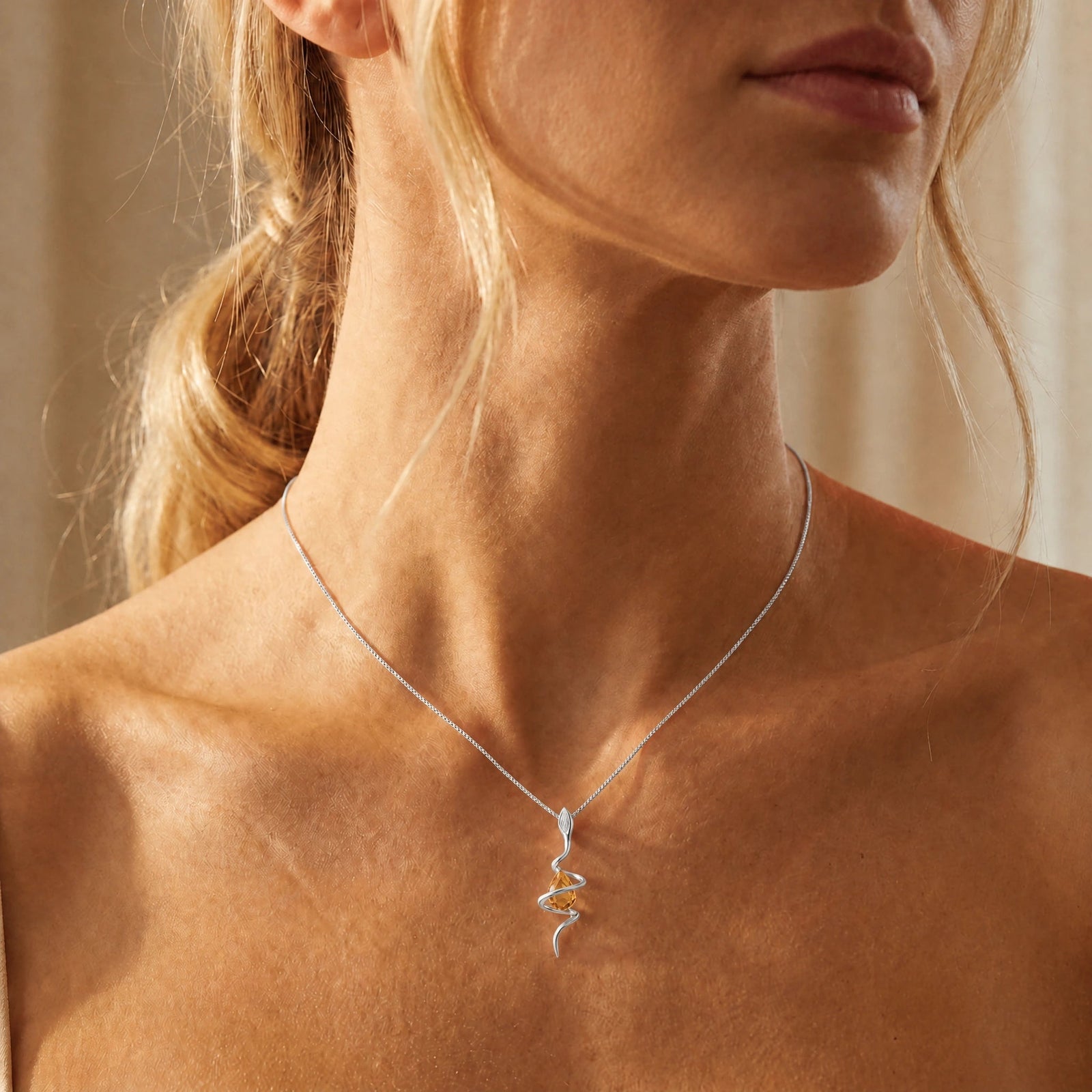 White Gold Pendant Necklace Citrine 10K — Argentina