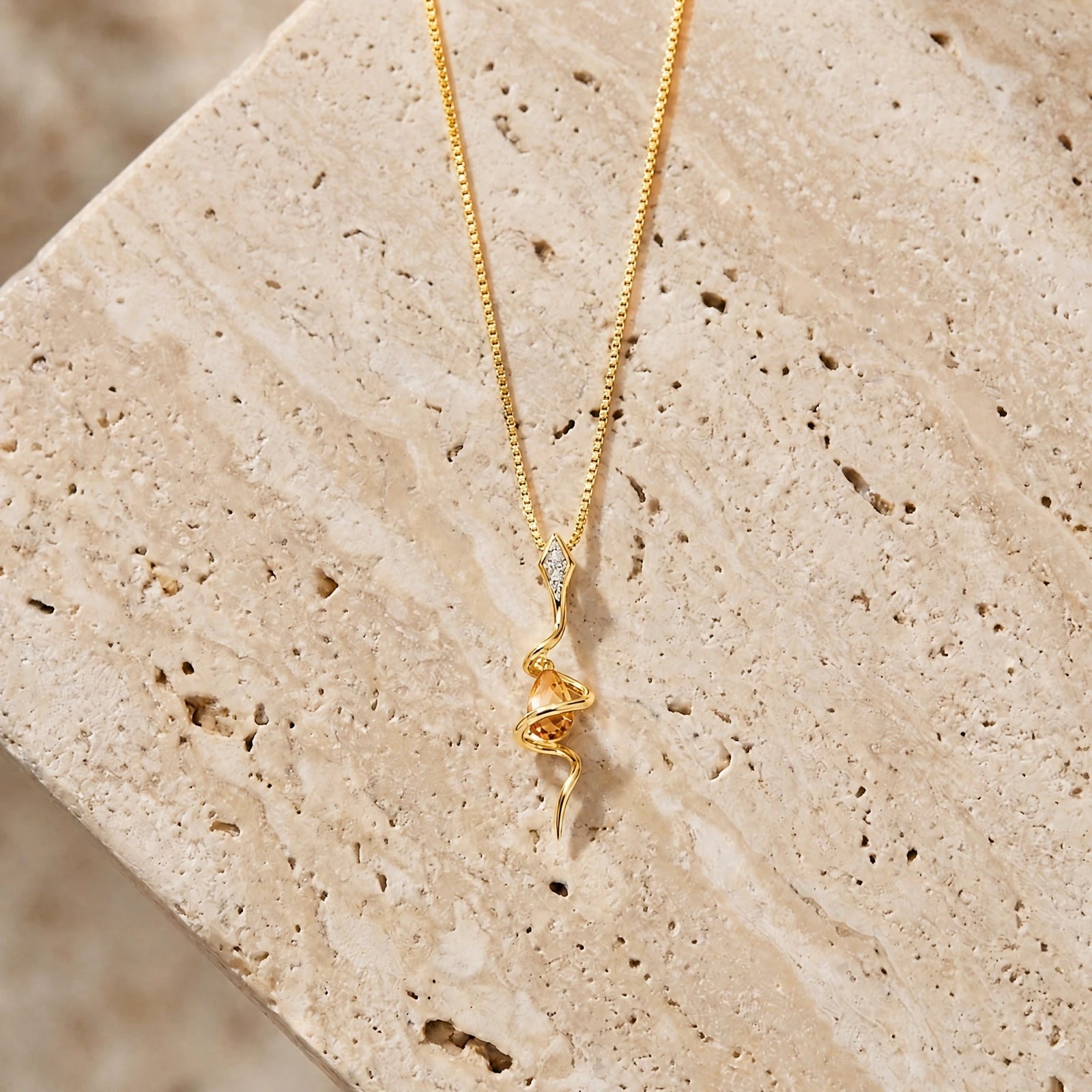 Yellow Gold Pendant Necklace Citrine 10K — Argentina
