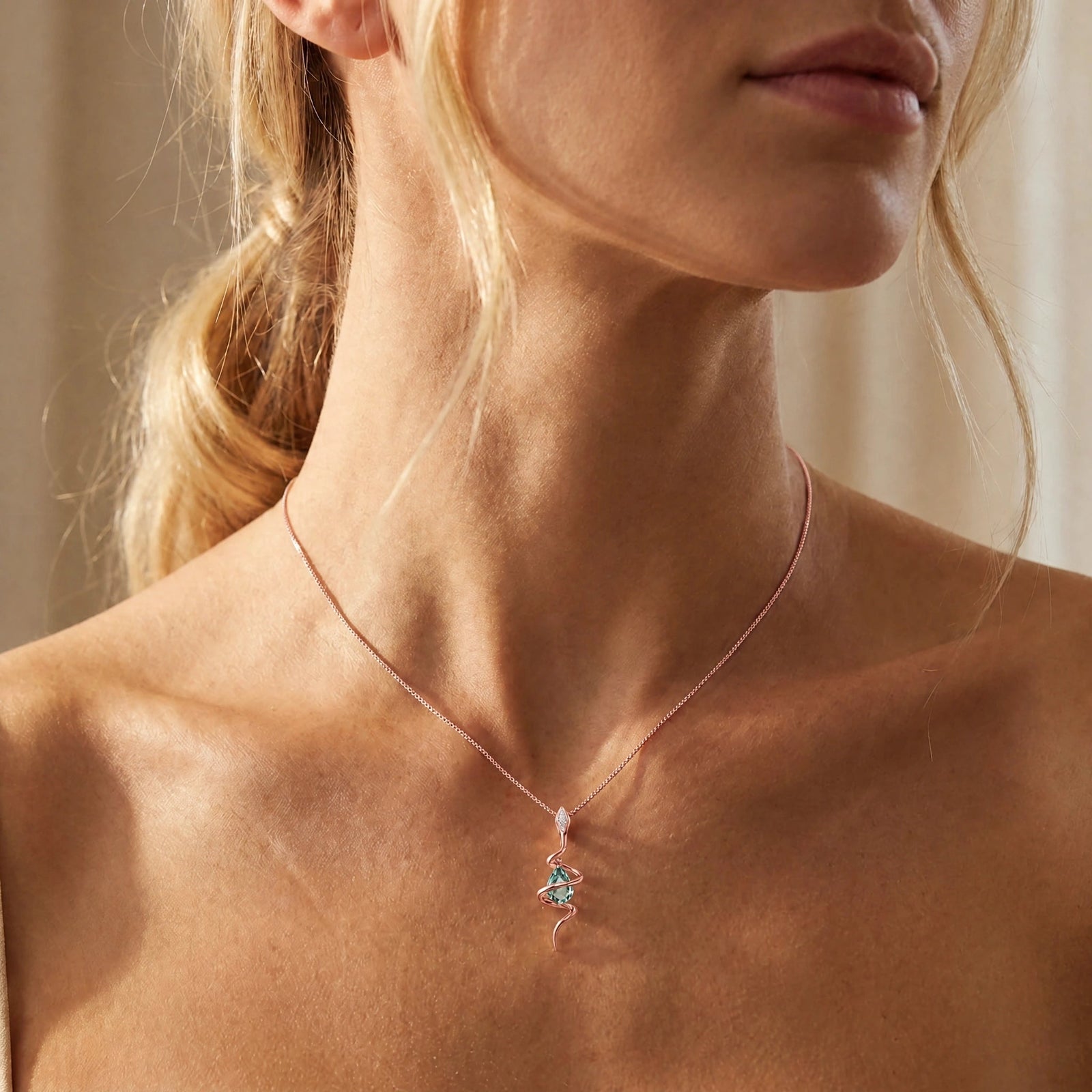Rose Gold Pendant Necklace Green Amethyst 10K — Argentina