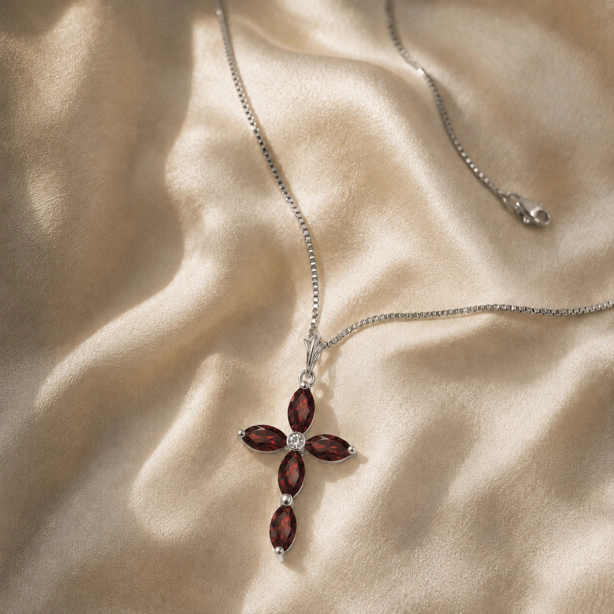 White Gold Charm Necklace Garnet 10K — Delia